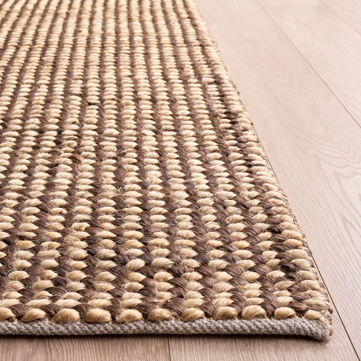 SAFAVIEH Area Rug 5x8 - Natural Fiber Couture Collection - Natural & Brown, Handmade Jute, Ideal for Living Room, Bedroom, Dining Space (NFC110T)