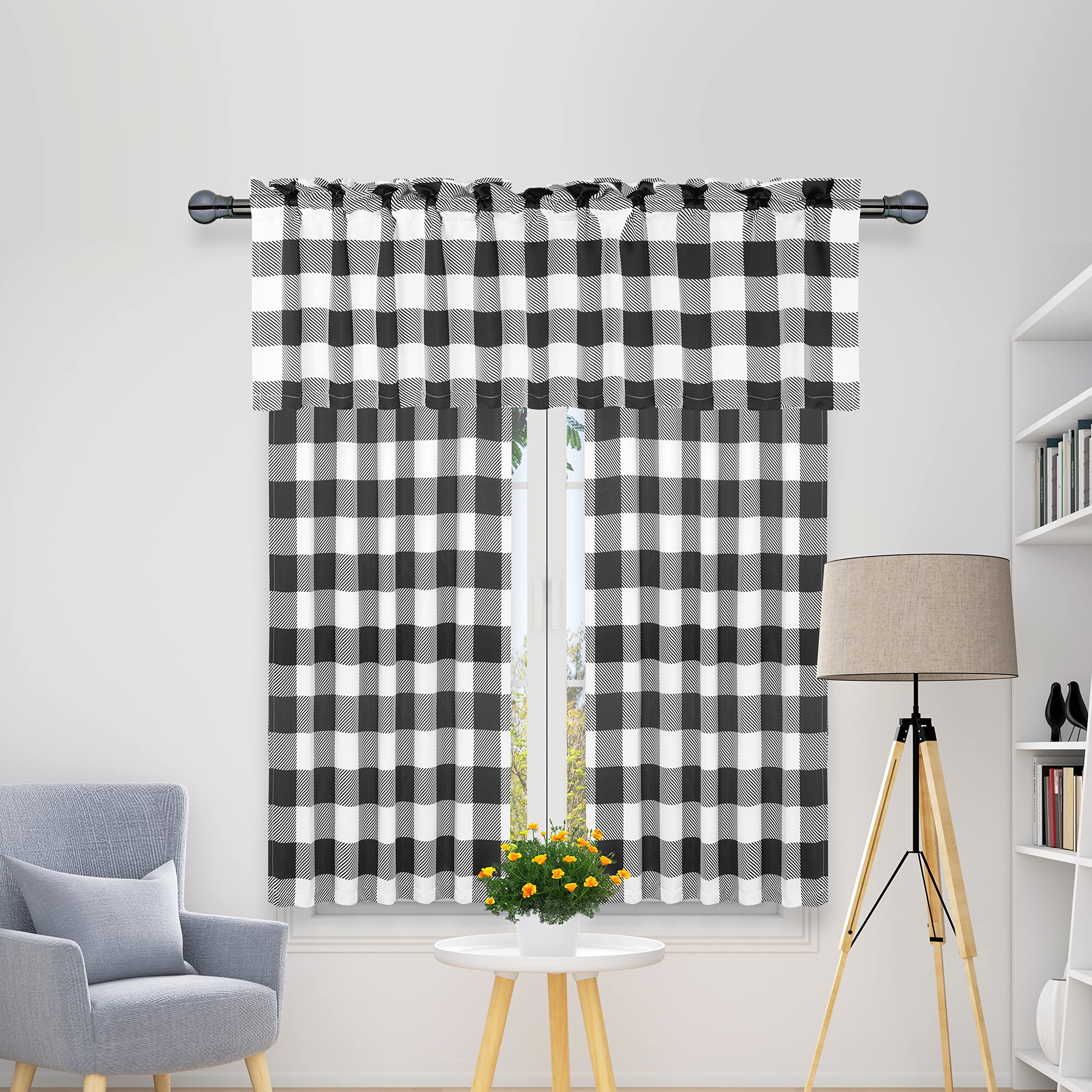 Cortinas de cocina a cuadros para dar un toque cálido y acogedor a tus ventanas
