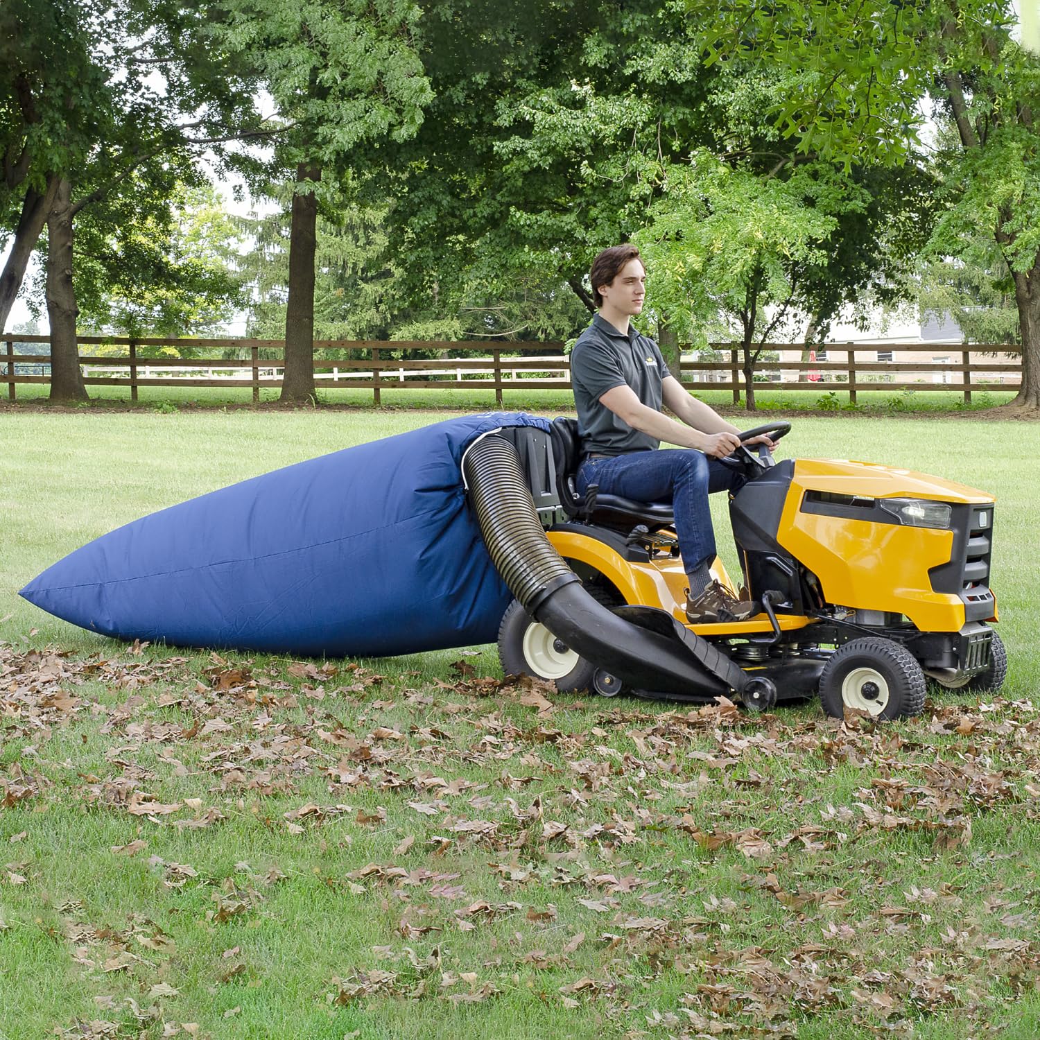 Bolsa para hojas de tractor de césped para recoger hojas con tu tractor, no con tu espalda.