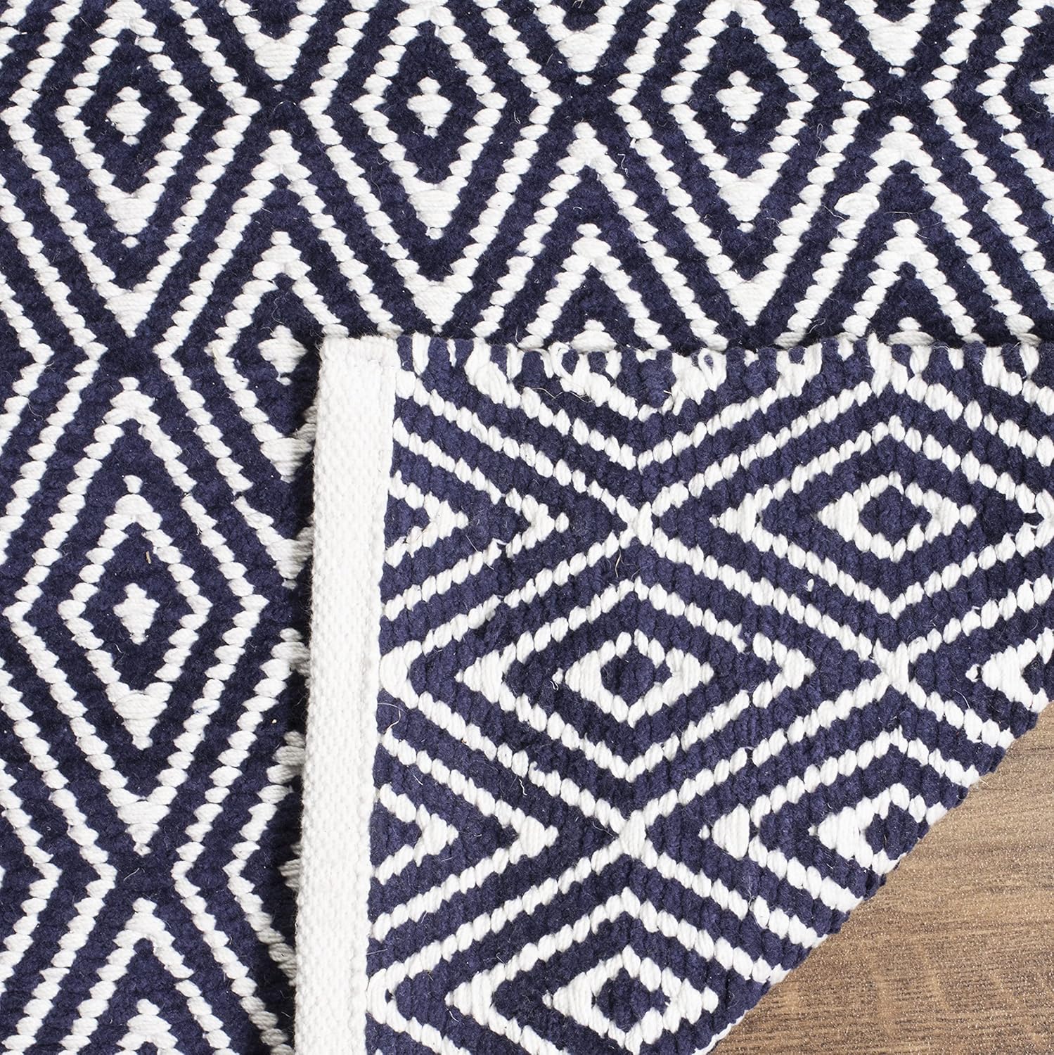 SAFAVIEH Boston Collection Area Rug - 8' Square, Navy, Handmade Flat Weave Cotton, Ideal for High Traffic Areas in Living Room, Bedroom (BOS682D)