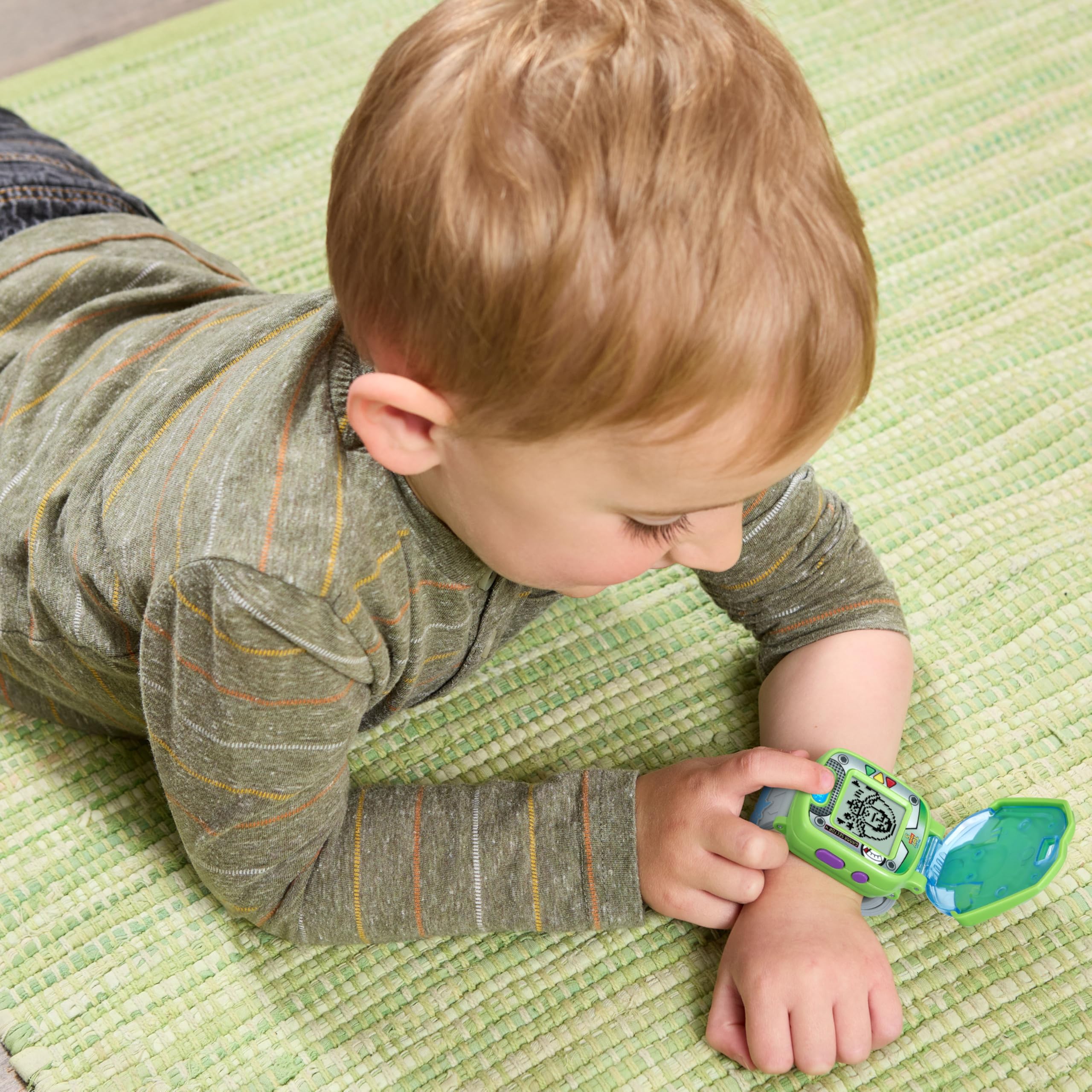 VTech - Toy Story 5, L'Orologio da Gioco educativo di Buzz - Orologio Toy Story con Schermo Animato, Cinturino Regolabile, 10 quadranti, 4 Giochi - Buzz la Luce parlante - Regalo per Bambini dai 3