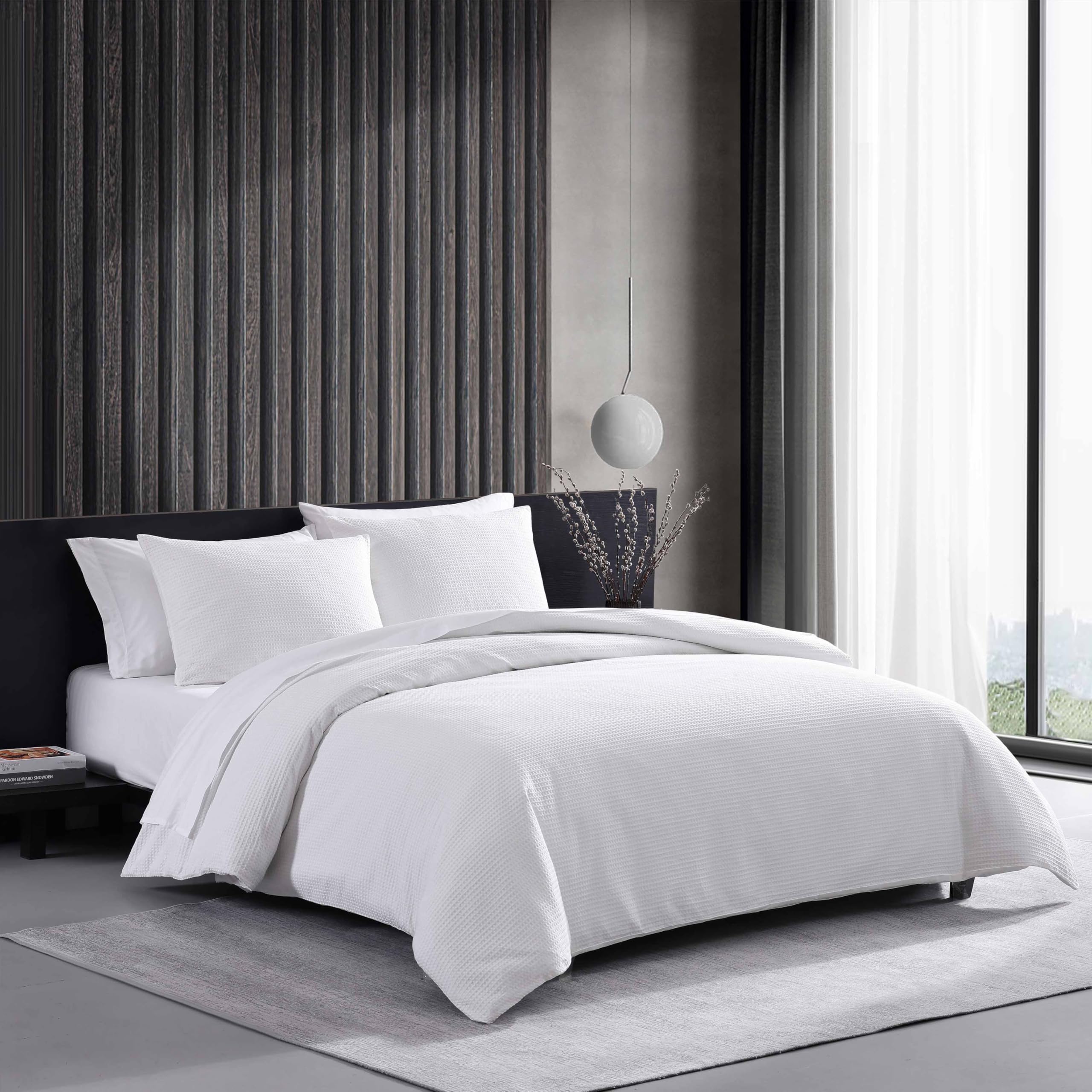 Vera Wang - Juego de Funda de edredón King, Ropa de Cama de algodón de Lujo con Cierre de botón, Incluye Fundas a Juego (Blanco piqué gofre, King)