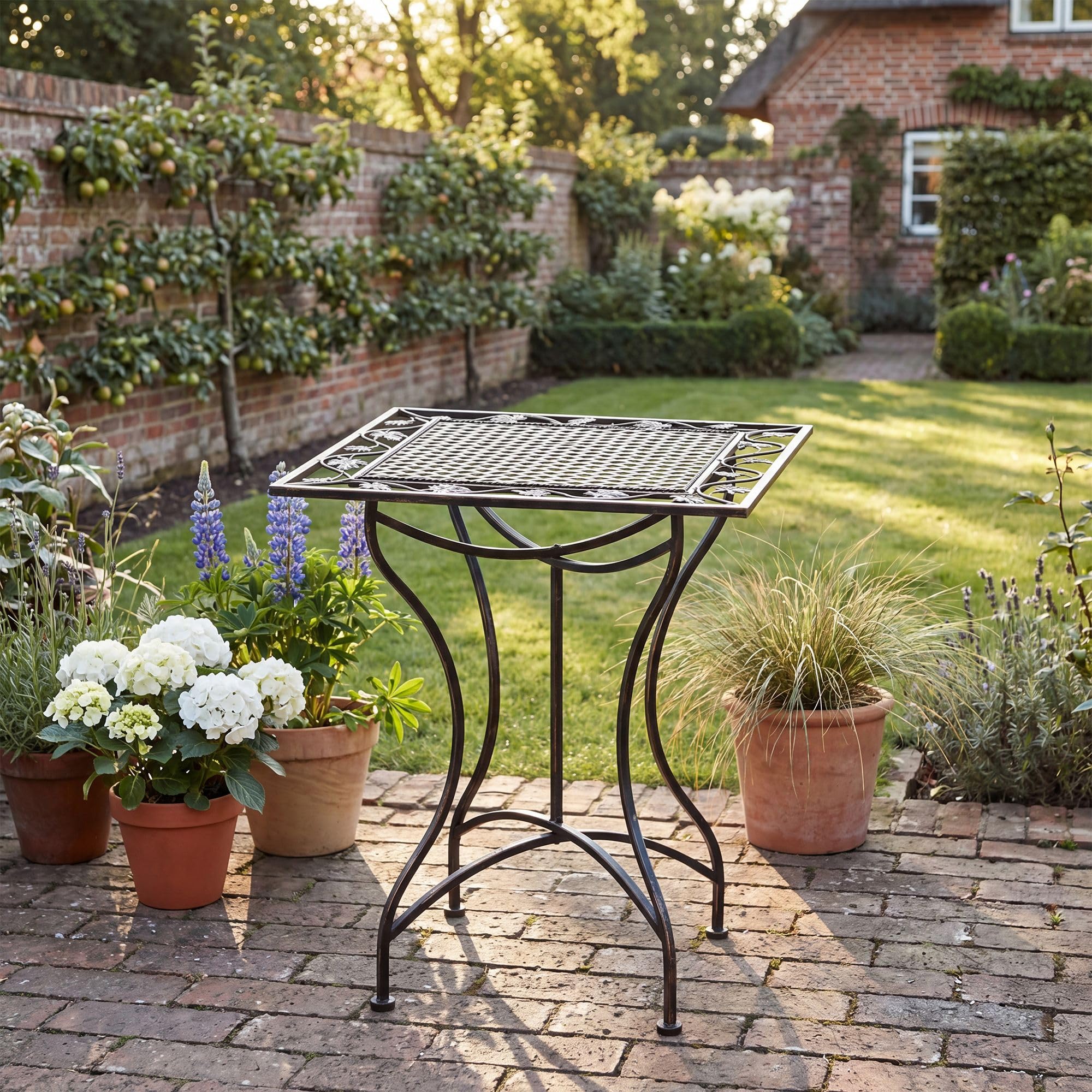 CLP Table de Jardin Asina Carree 60 x 60 cm, Style Art Nouveau Romantique en Fer, Finition deperlante pour terrasse et Balcon, Couleur:Bronze