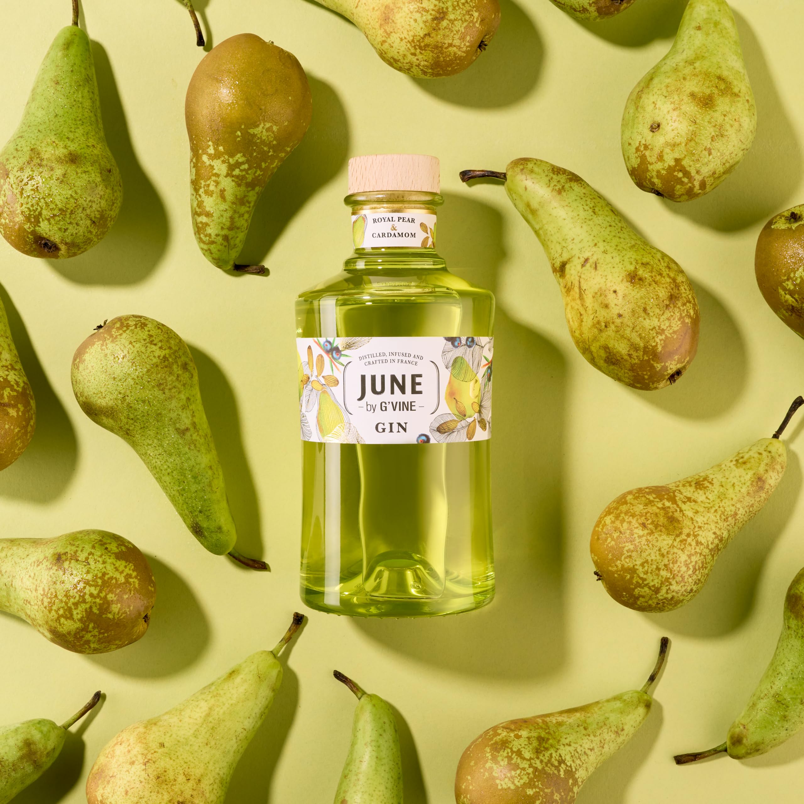 JUNE by G'Vine Gin Royal Pear & Cardamom 37,5% Vol. 0,7l