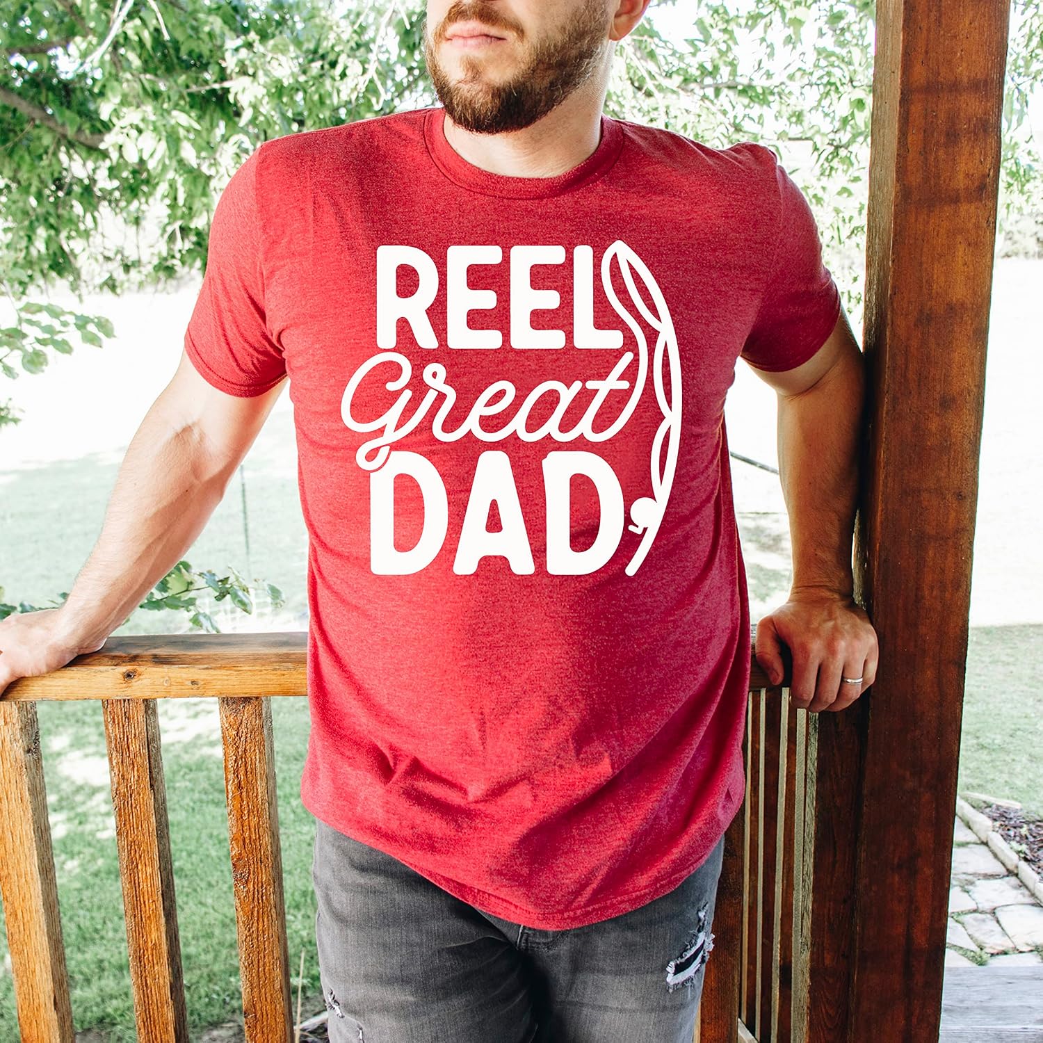 Olive Loves Apple Reel Great Dad Fishing Dad Shirts for Men for Dad Gift and Father's Day T-Shirt