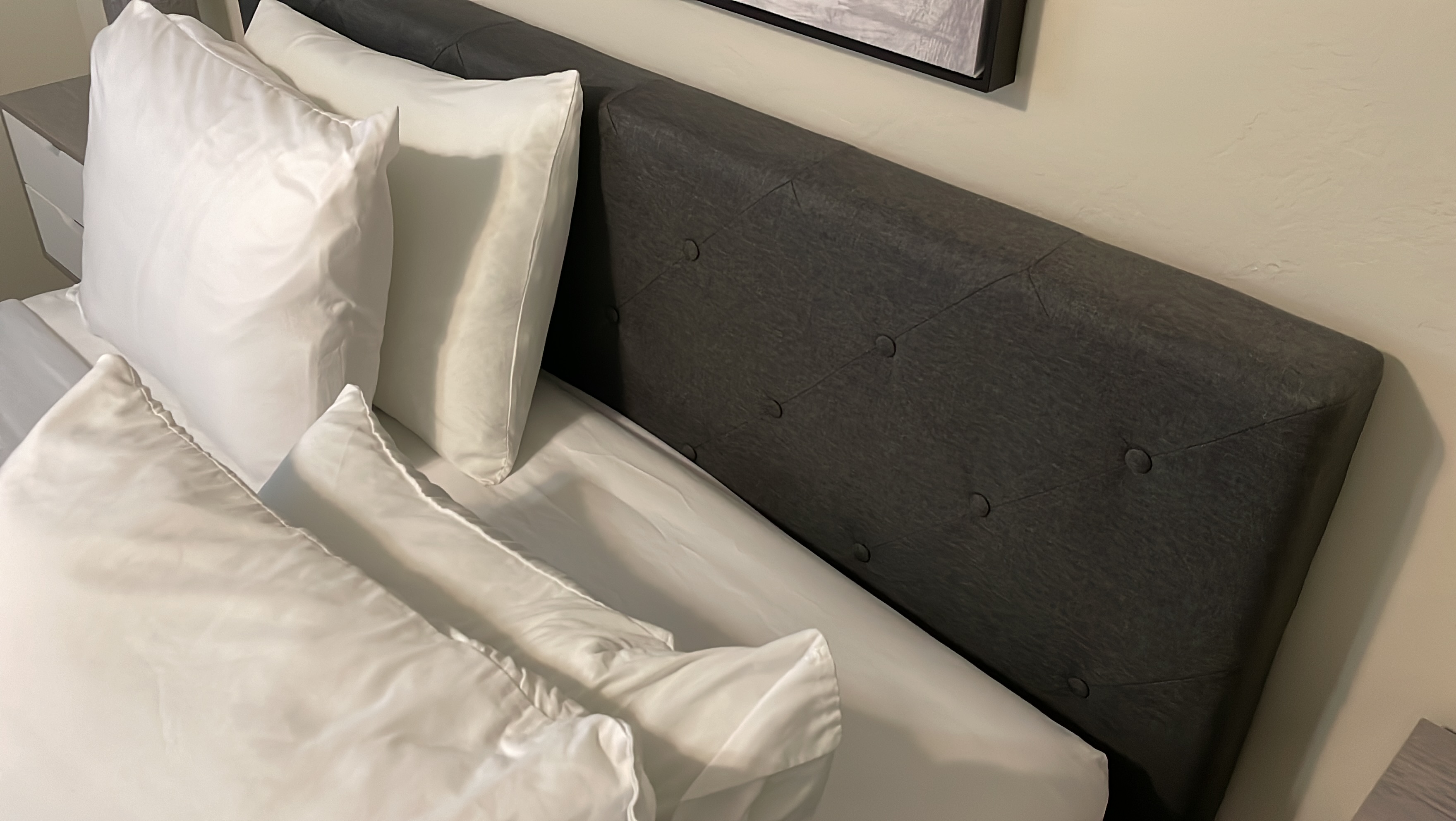 Watch Review of the ZINUS Shalini Upholstered Bed Frame on Amazon Live