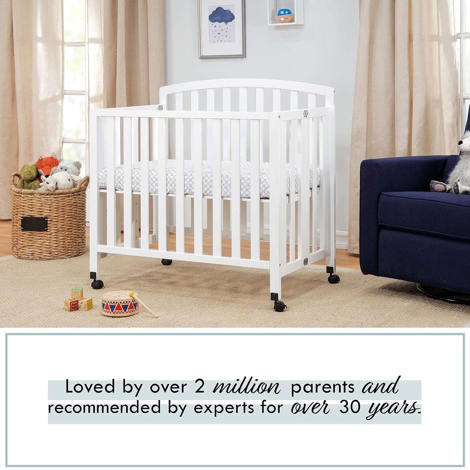 DaVinci Dylan Folding Portable 3-in-1 Convertible Mini Crib and Twin Bed in White, Greenguard Gold Certified
