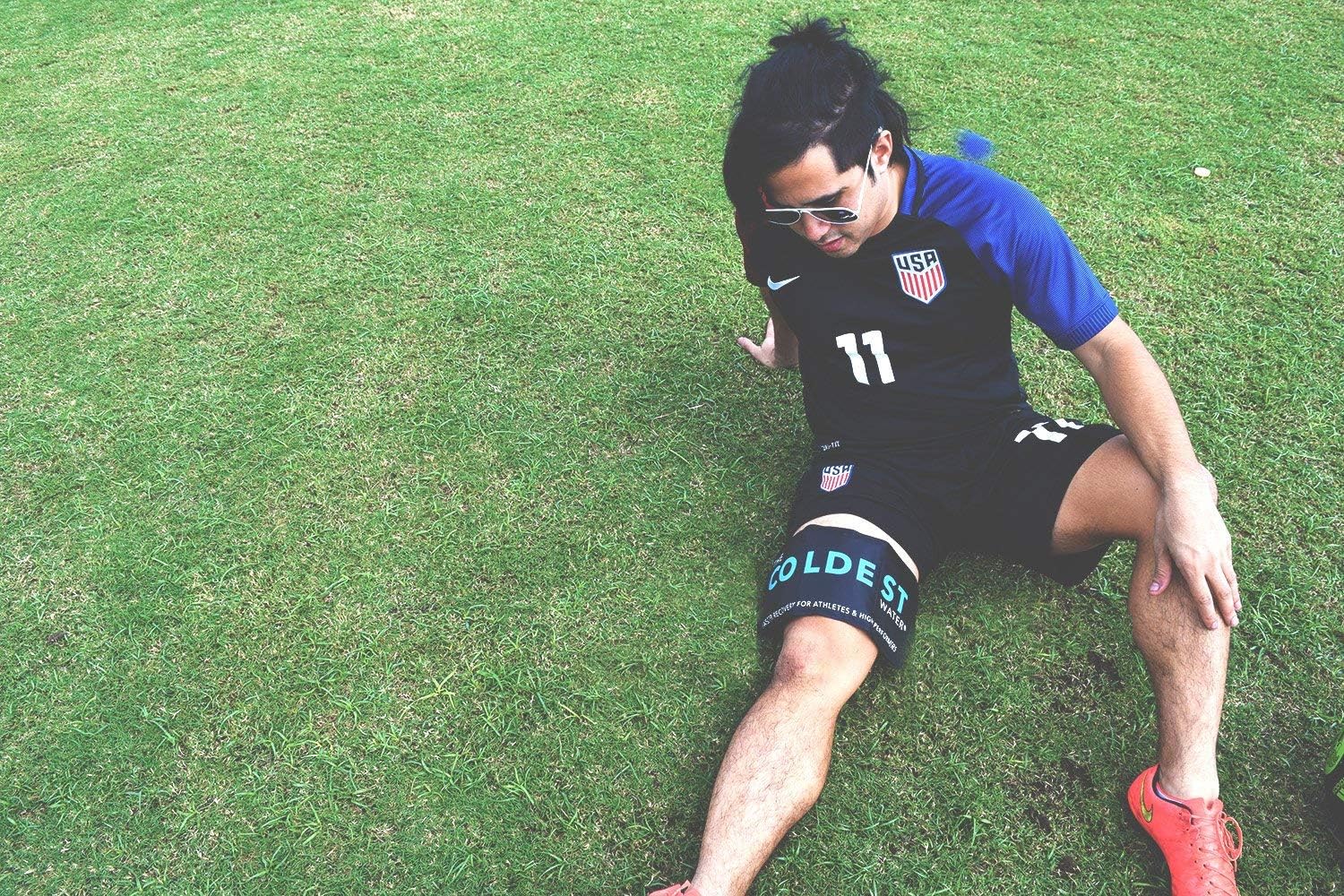 Blасk Frіdау - 60% оƒƒ Coldest Gel Ice Pack Flexible Compress with Straps Provides Alleviate Joint and Muscle Pain Flexible Therapy Injuries - Shoulder, Back, Knee, Neck, Ankle Hip Elbow Foot & More (Standard)