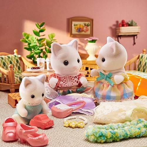 Miniatura 41 de Calico Critters Persian Cat Family - Juego de 4 figuras coleccionables para niños a partir de 3 años