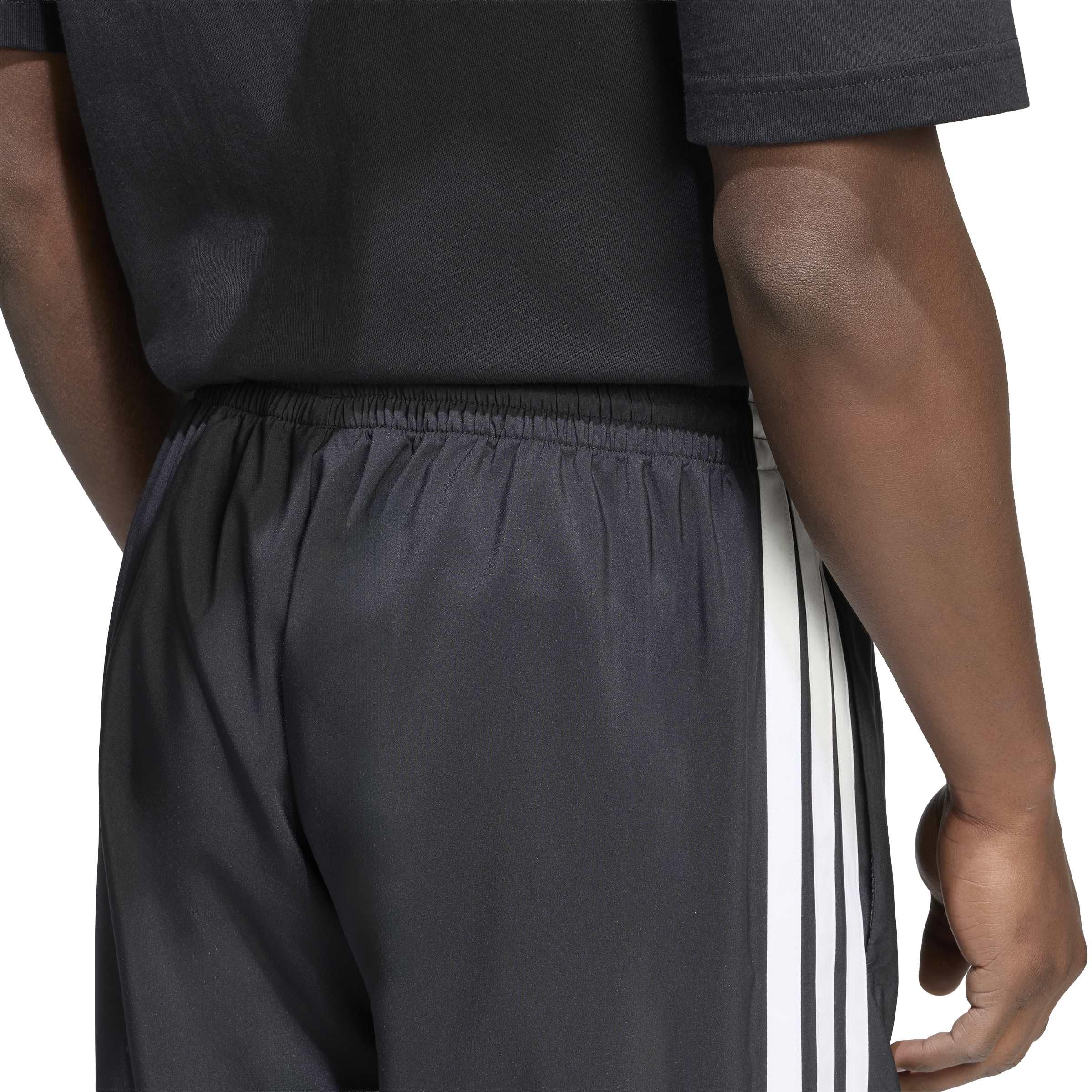 adidas Men's Pantalon fuselé en Toile et Ourlet Droit Essentials 3 Bandes Stanford Lite