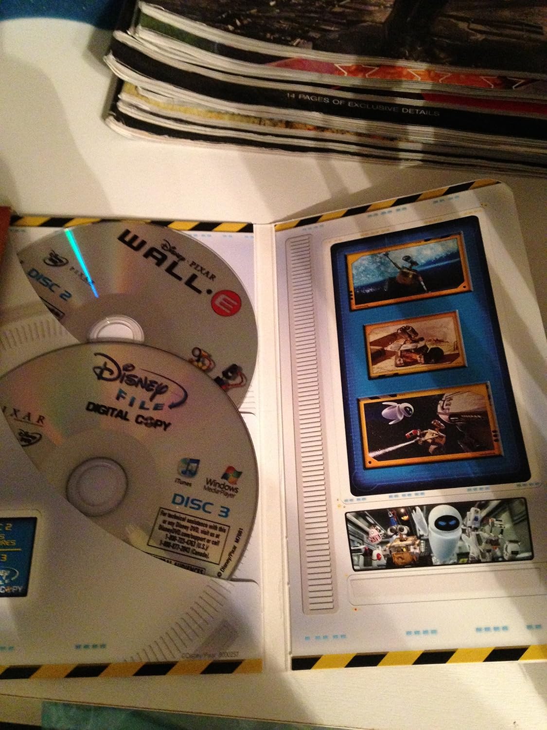 Wall-E (Three-Disc Special Edition)