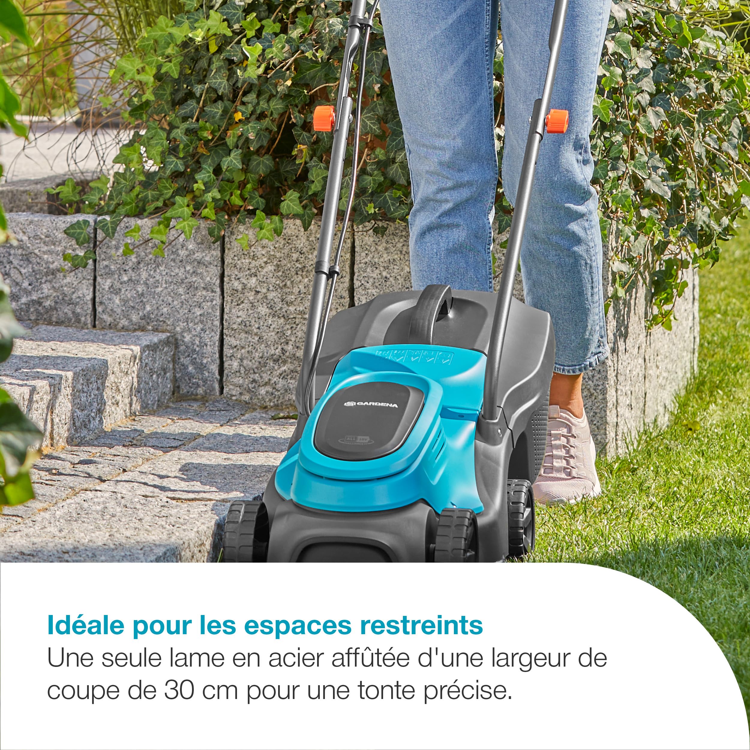 Gardena Tondeuse sur Batterie EasyMax 30/18V P4A - Kit prêt à l'emploi: Lame de Coupe, Légère, Réglage de la Hauteur, Ramassage de l'herbe, sans Fil (14629-20)