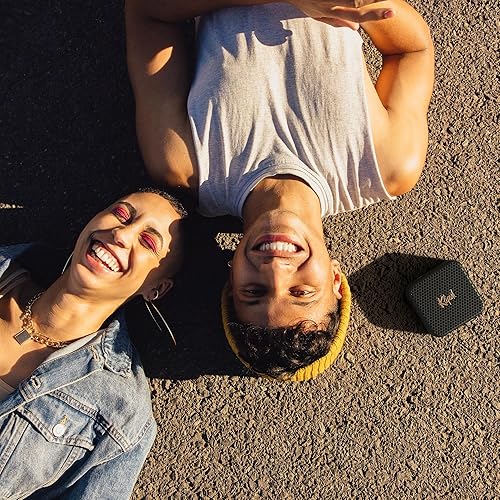 Miniatura 5 de Klipsch El altavoz Bluetooth portátil Austin con un controlador de rango completo de 1.5 pulgadas, clasificación de polvo IP67 e impermeable, 12