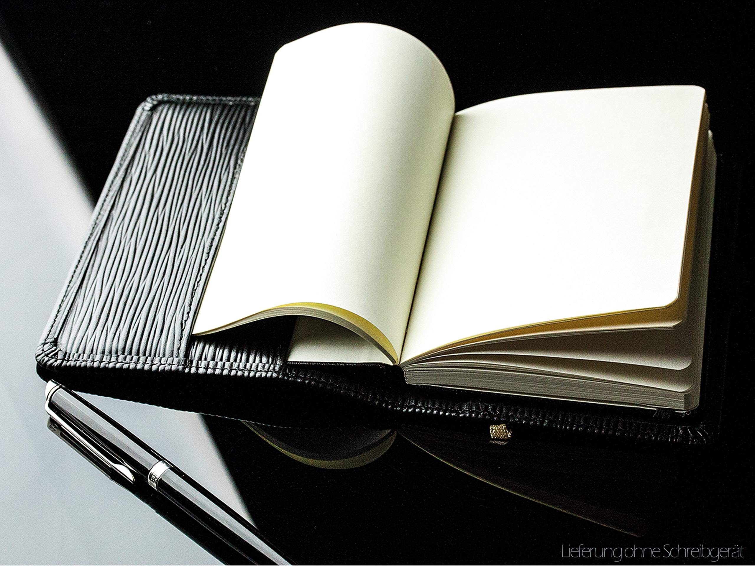 DELMON VARONE - Personalisierbares Taschen Notizbuch Etui DIN A6 Premium Leder Manhattan schwarz unliniert, Blankobuch ohne Linien im Hardcover Einband mit Stiftschlaufe, Einschubfächer und Merkband