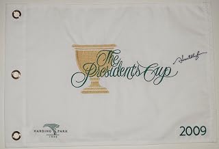 Steve Elkington Autographed 2009 Presidents Cup Golf Flag