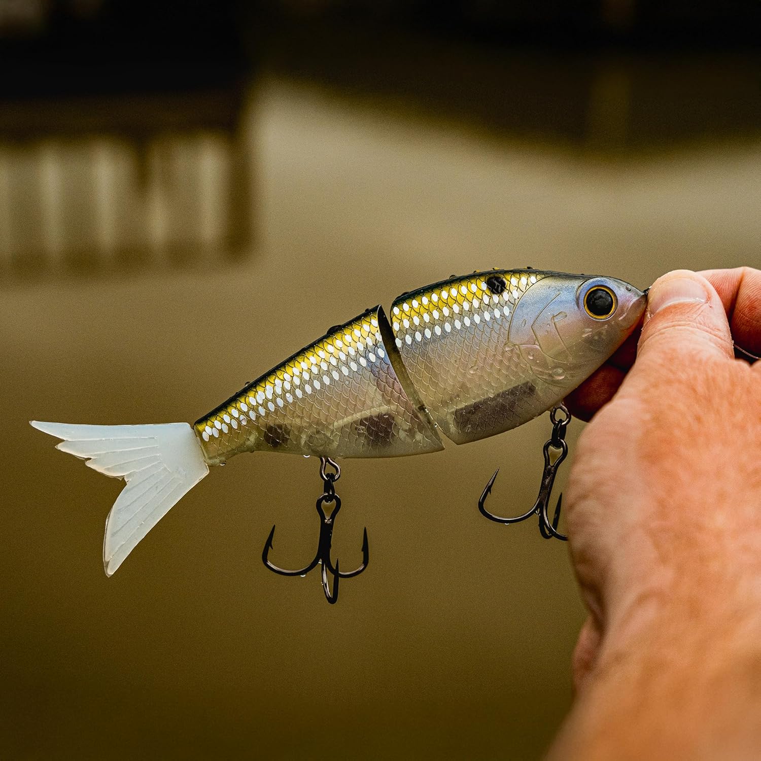 6th Sense – Flow Glider 130 Glide Bait – Bass Fishing Swimbait – with Natural Baitfish Swimming Action