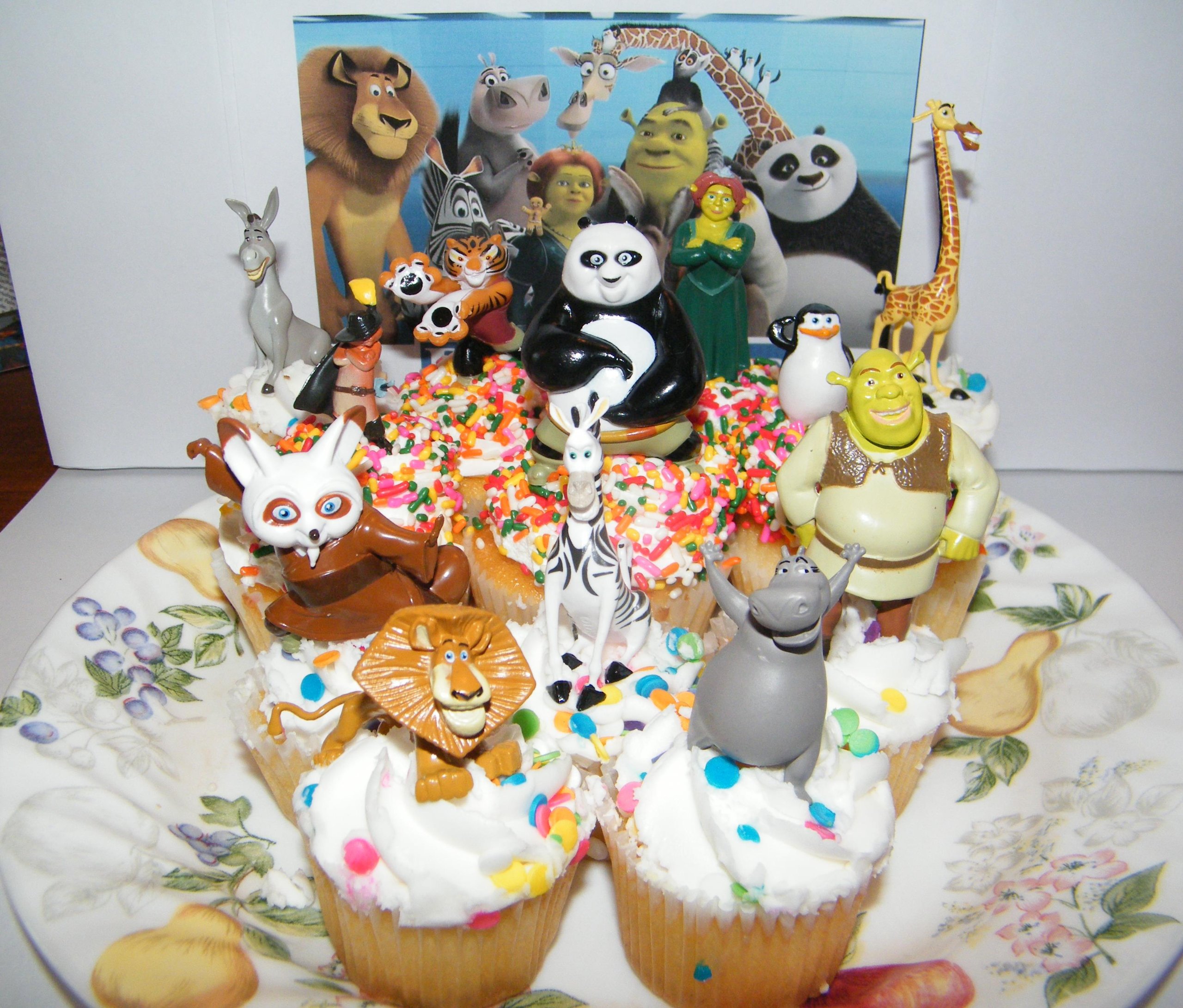 Buy Dreamworks Movie Figure Cake Toppers/Cupcake Party Favor