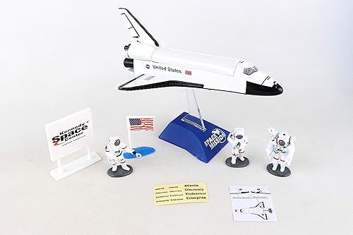 Miniatura 3 de Daron Worldwide Trading Inc - Transbordador espacial con soporte 3 astronautas bandera americana y cartel del centro espacial Kennedy