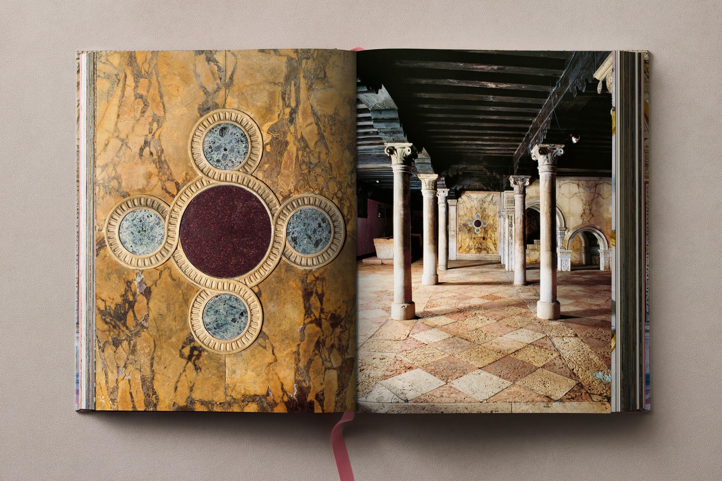 Massimo Listri: Italian Palaces