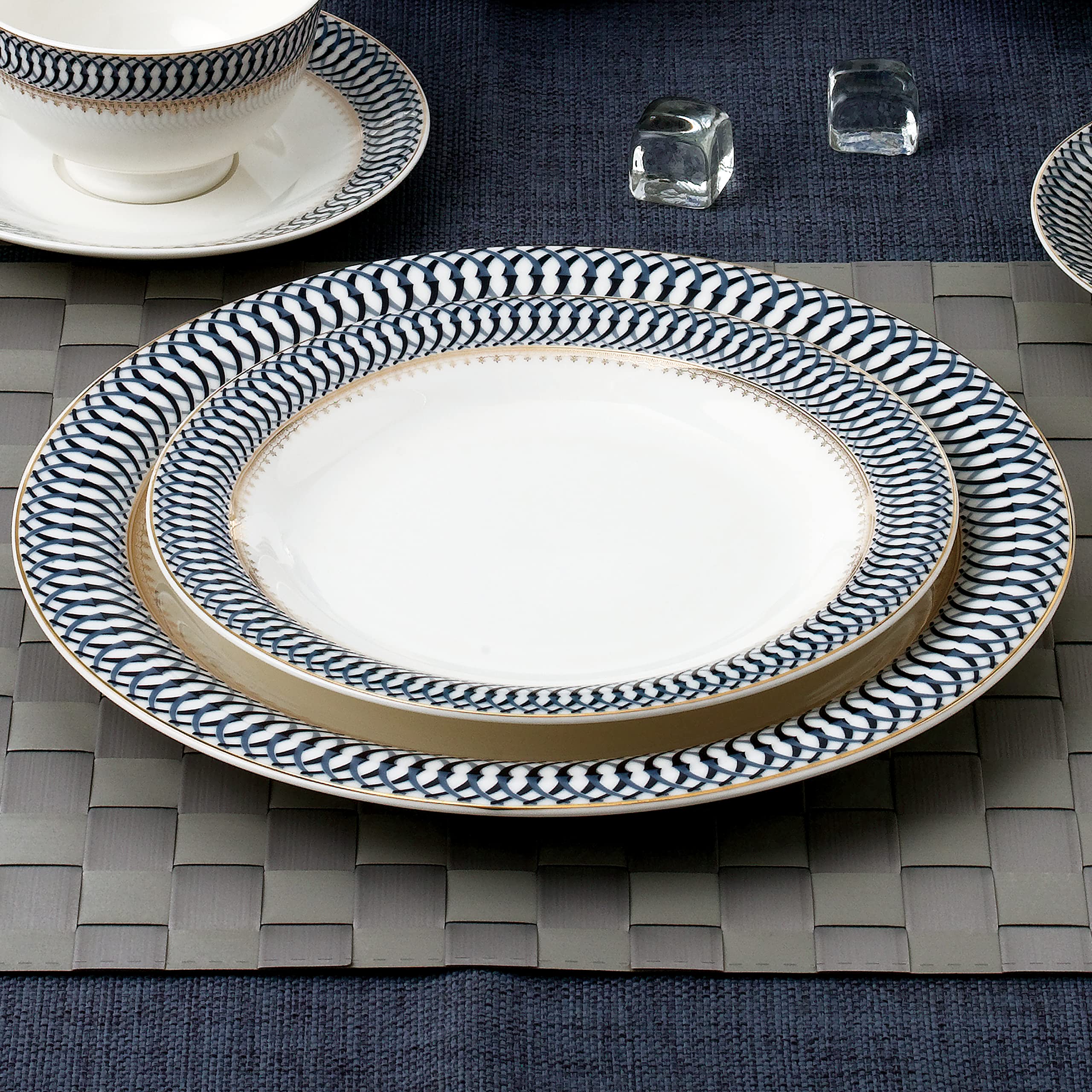 24-częściowy zestaw zastawy stołowej, porcelana kostna, serwis dla 4 osób Lorren Home Trends