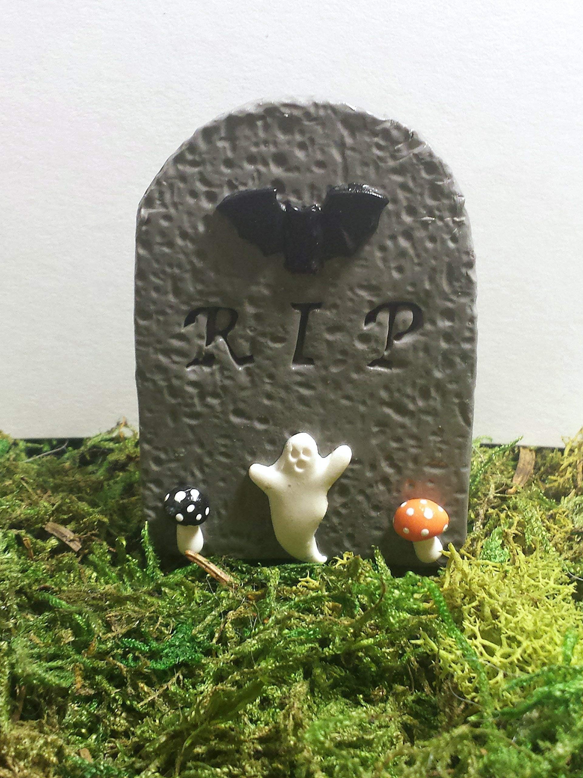 Miniature Tombstone/Grave. Fairy Garden Accessories. Halloween Miniatures.