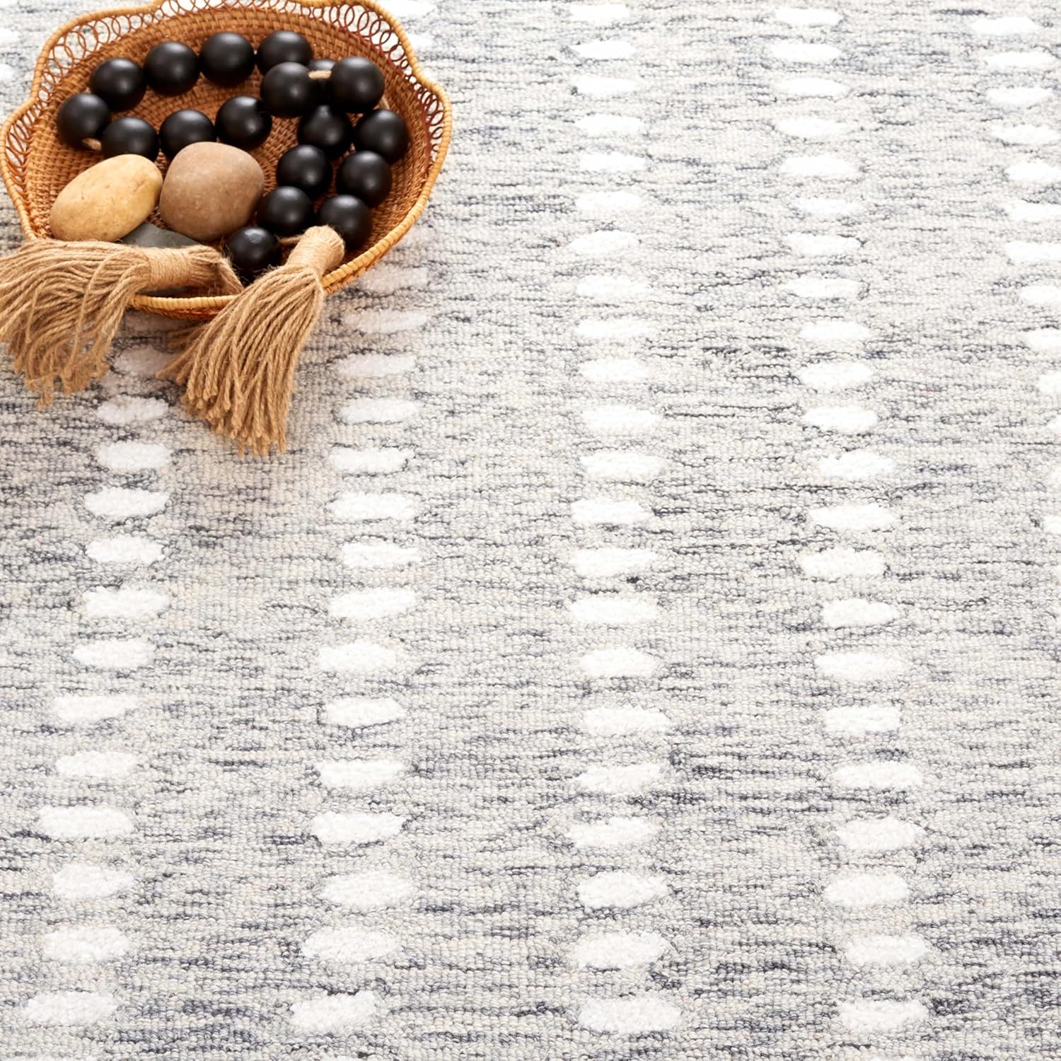 SAFAVIEH Abstract Collection Runner Rug - 2'3" x 8', Grey & Ivory, Geometric Design, Ideal for High Traffic Areas in Entryway, Kitchen & Bathroom (ABT498F-28)