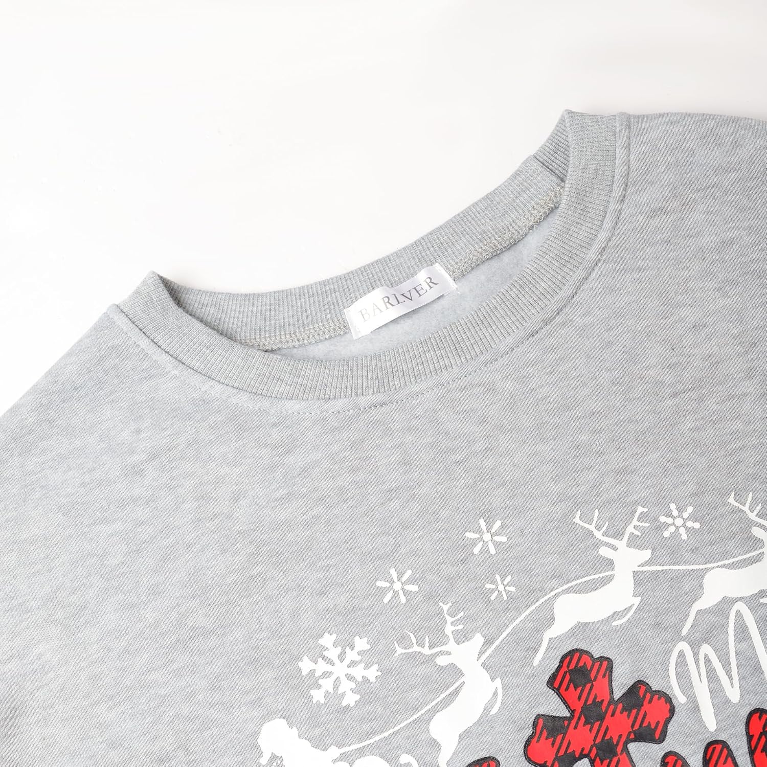 Barlver Women Christmas Sweatshirt Xmas Fleece Warm Vacation Tunic Sweater Shirt Christmas Graphic Pullover Top - Image 4