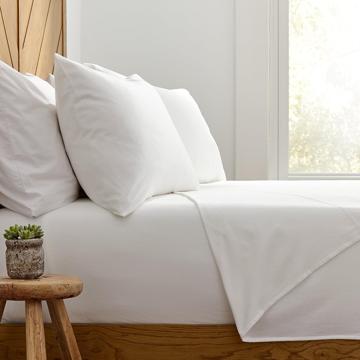 Nеw Prоduсt Amazon Brand – Stone & Beam Rustic Solid 100% Cotton Flannel Bed Sheet Set, Twin, White
