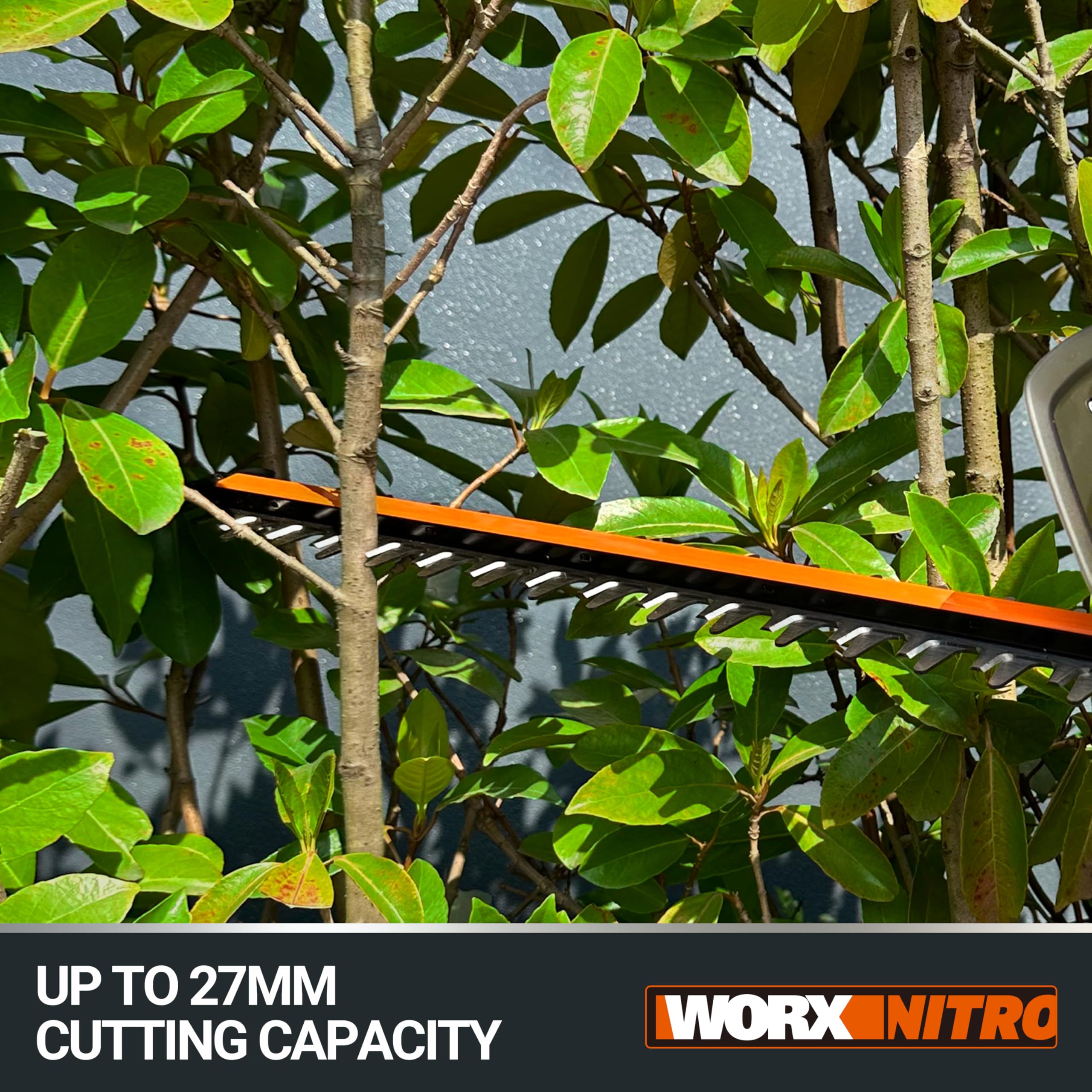 Worx WG286E - Cortasetos inalámbrico sin escobillas de 40 V y 61 cm, Cuchillas Cortadas con láser de Doble acción, Capacidad de Corte de 27 mm, Mango Giratorio de 180°, Incluye 2 baterías de 2.0 Ah y