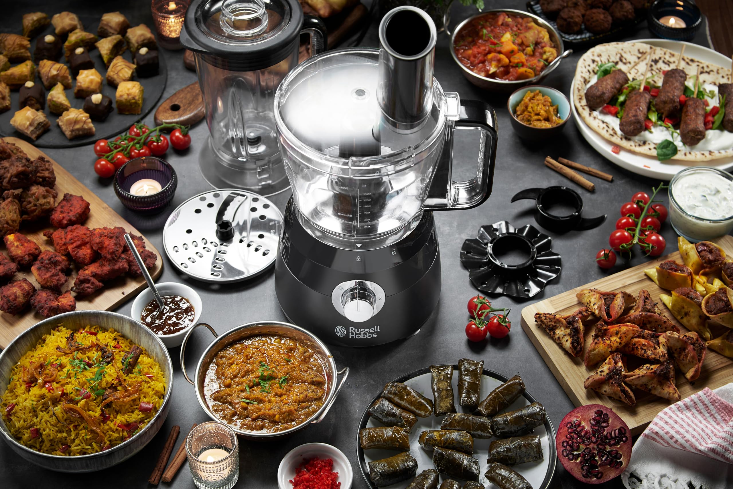 Russell Hobbs Procesador de Alimentos Matte Black - Cuchilla Acero Inoxidable, Disco Corte y Rallado, Amasador, Disco para Cremas, Jarra Batidora 1,5L, 2 Velocidades, Función Pulse, Negro - 24732-56