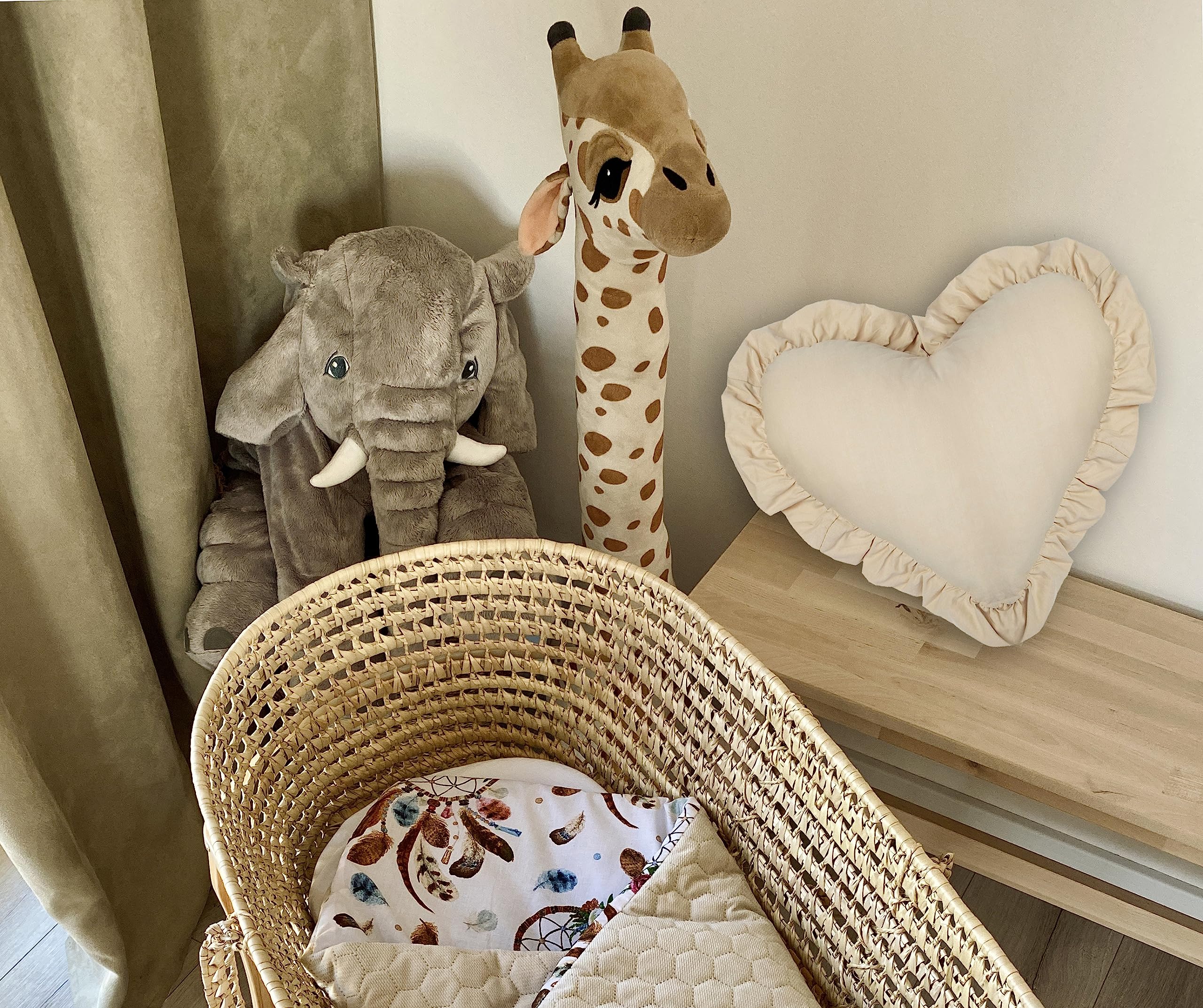 PIMKO Cuscino a forma di cuore con volant, con volant, cuscino decorativo, cuscino per divano, con federa e imbottitura, 45 x 50 cm (beige)