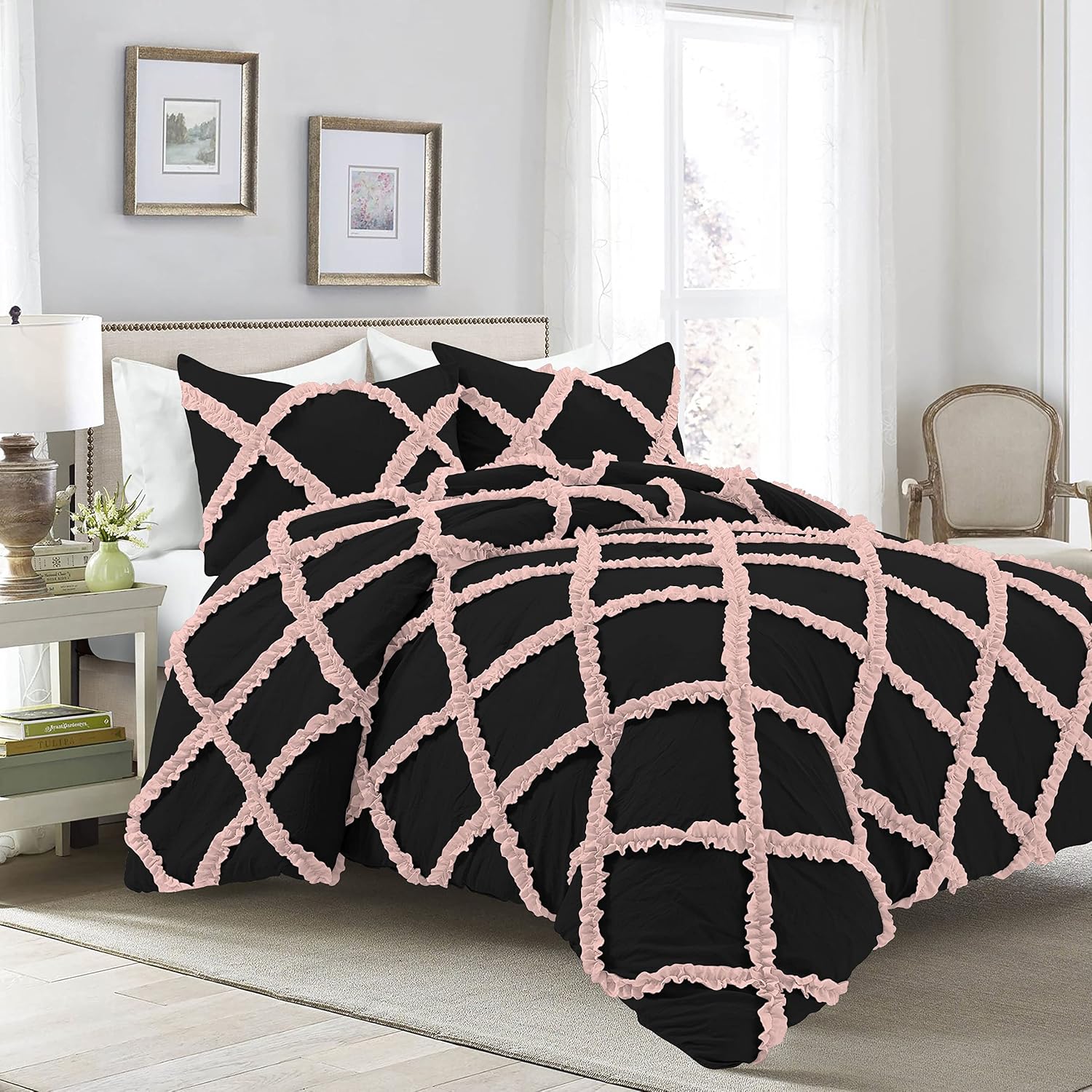 3 Piece Luxury Two Tone Diamond Ruffle Pattern Comforter Premium Super Soft 550 GSM All Season Use 1000 Thread Count 100% Egyptian Cotton Full/Queen Size Blush/Black Solid Color