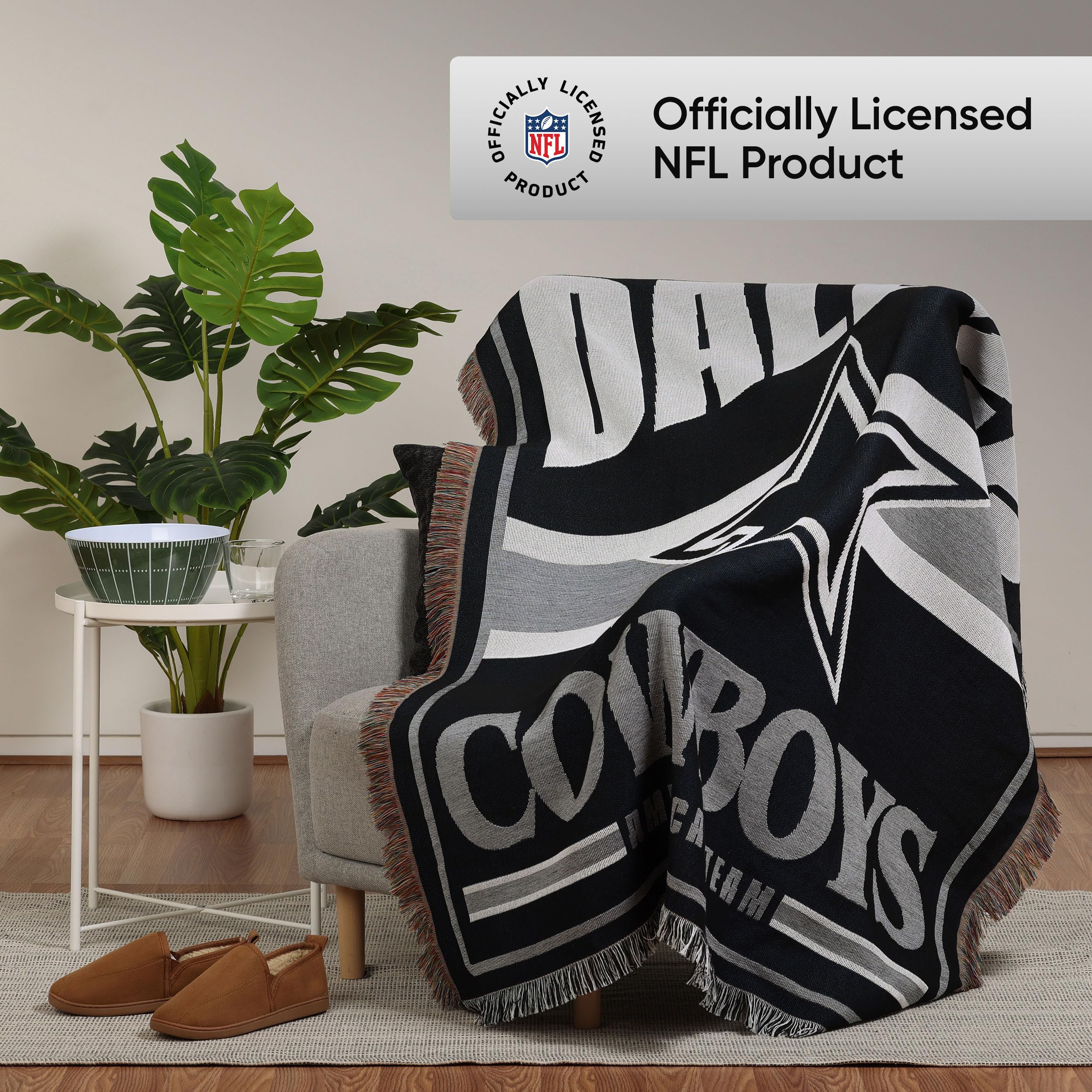 FOCO Philadelphia Eagles NFL Team Logo Woven Tapestry - 46