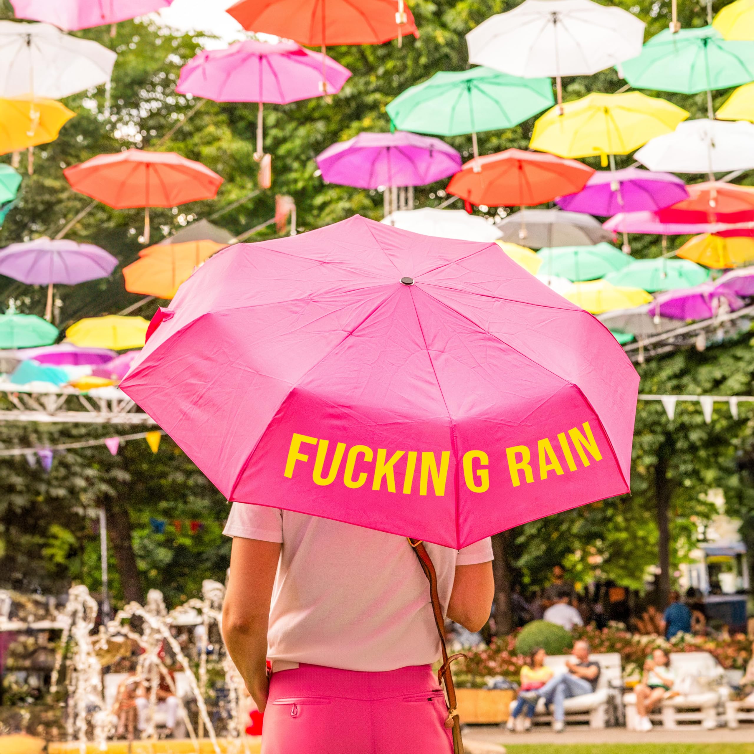 Fisura - Oryginalny składany parasol „f*cking rain”. Mini parasolka różowo-żółta. Mała parasolka damska. Automatyczny składany parasol. Parasol podróżny.