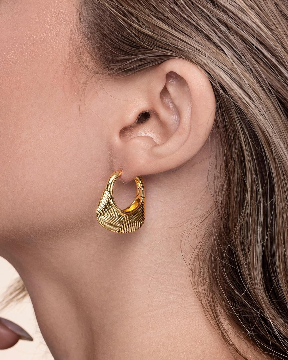 18K Gold Plated Chunky Curve Twisted Open Hoop Statement Stud Earrings with CZ for Women by SNGIA, Large Handmade Spiral Texture Braided Formal Trendy Hoop Jewelry Gifts, Big Circle Geometric Shell Beachy Vacation Fashion Hanging Earrings Accessories, Vintage Retro Thick Bohemian Nickle Free Circular Sun Dangle Earrings. - Image 3