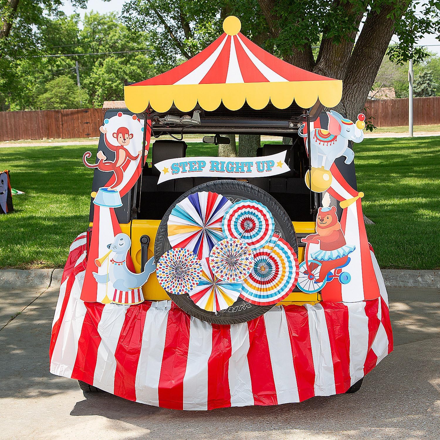 Deluxe Carnival Trunk-or-Treat Decorating Kit - 15 Pc
