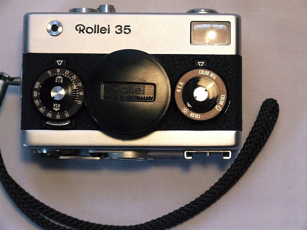 フィルムカメラ Rollei 35 Tessar 1:3.5 f=40mm Carl Zeiss VINTAGE ROLLEI 35 HONEYWELL SILVER 35 MM CAMERA TESSAR 1:3.5