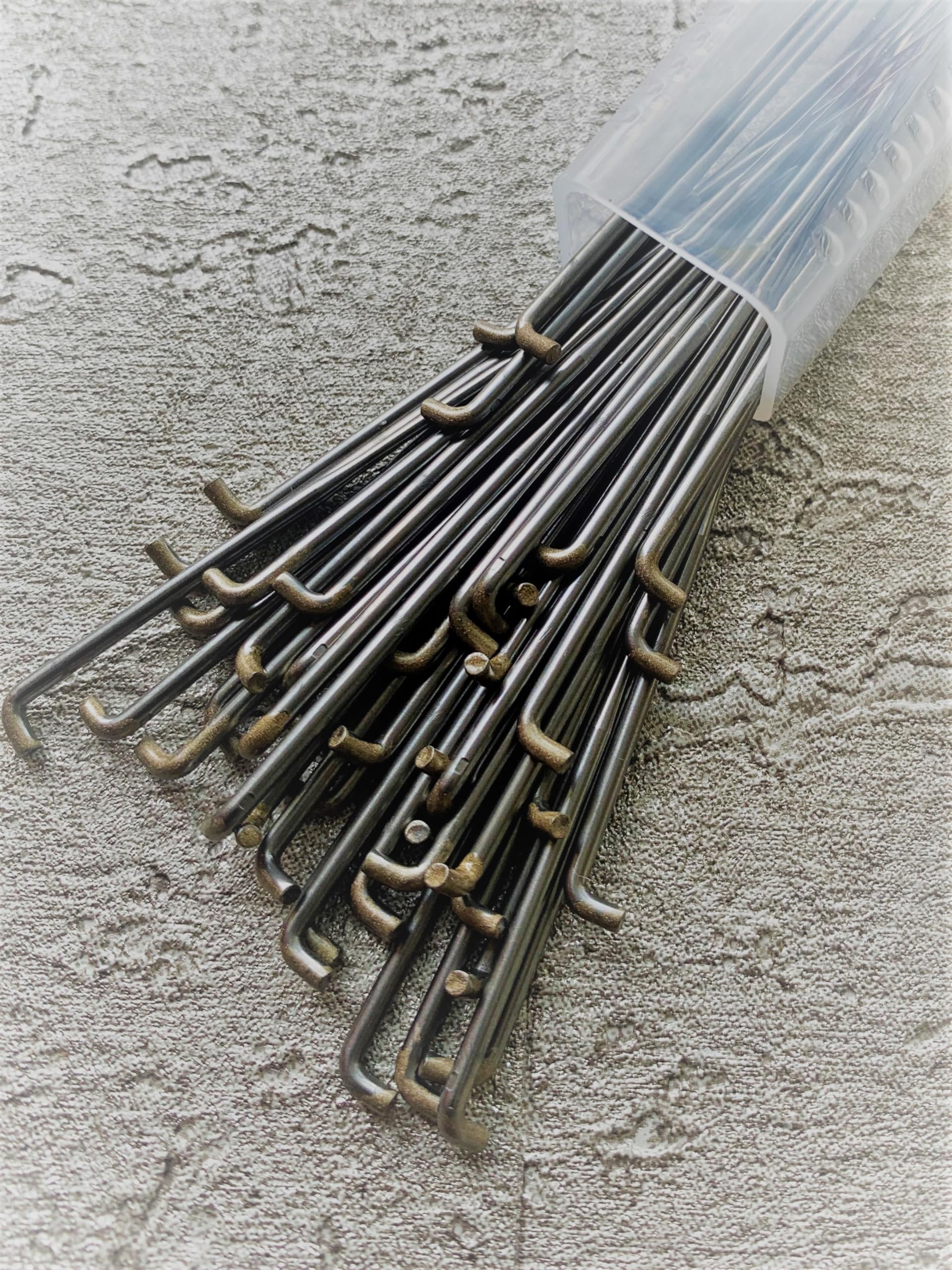 Heidifeathers Gold 42G - Triangular Fine Heidifeathers® Needle Felting Needles - Colour Coded Needles - Triangular, Star, Twisted, Reverse, Startwisted, Forked, Crown (, 10 Needles)