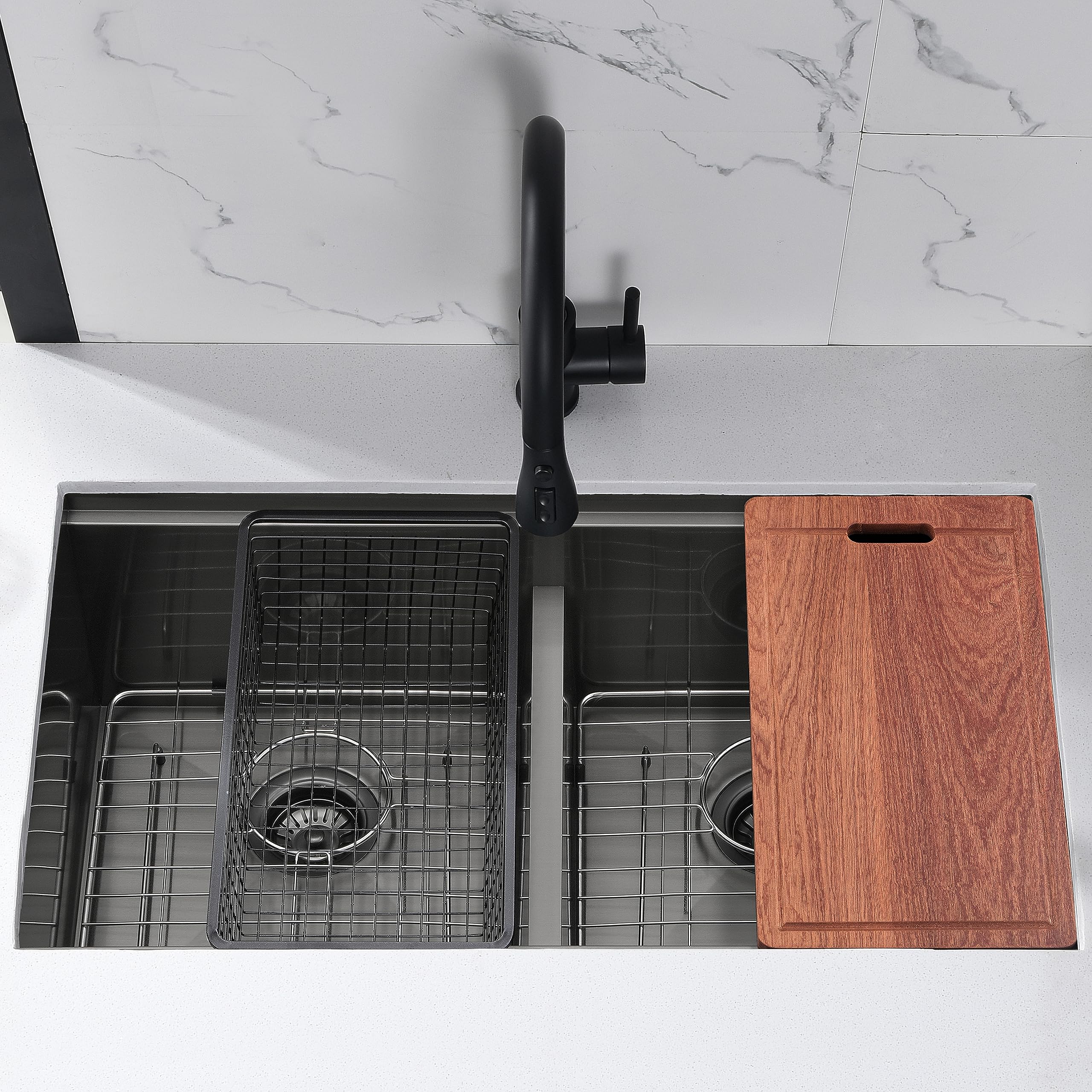 32 Black Double Bowl Workstation Kitchen Sink, Doirteal 32 x 19 x 10 Inches Undermount 50/50 Double Bowl Kitchen Sink 16 Gauge Stainless Steel Double Basin Kitchen Sink with Accessories