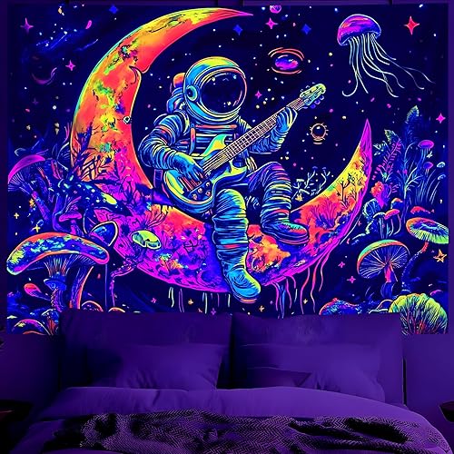 Miniatura 25 de BVBOX Tapiz de astronauta espacial con luz negra, 79 x 59 pulgadas, astronauta reactivo a los rayos UV, piano electrónico, universo, galaxia,