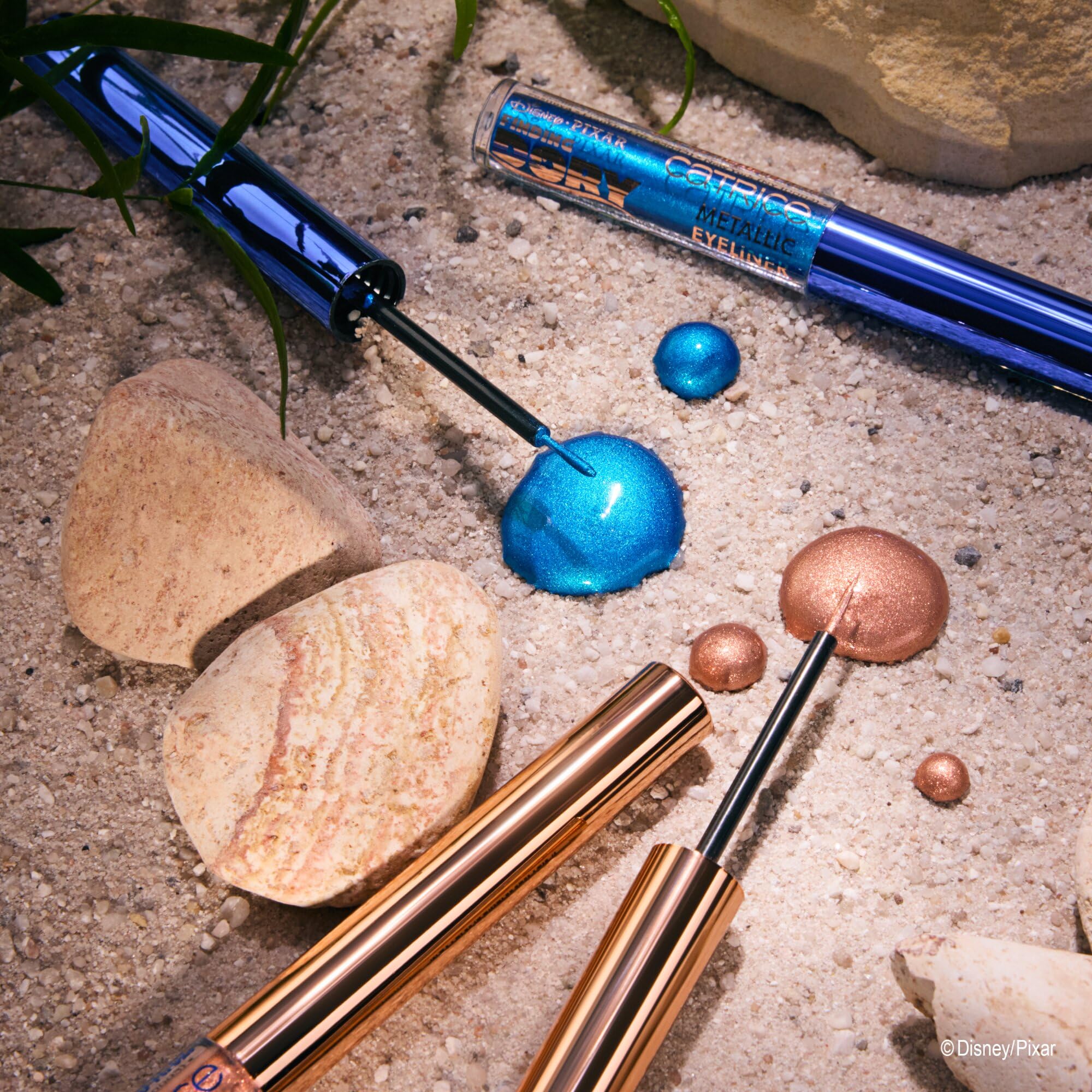 Catrice Eyeliner Disney Pixar Finding Dory Metallic, szybkoschnący, intensywny, świetlisty, intensywny kolor (1.5ml)
