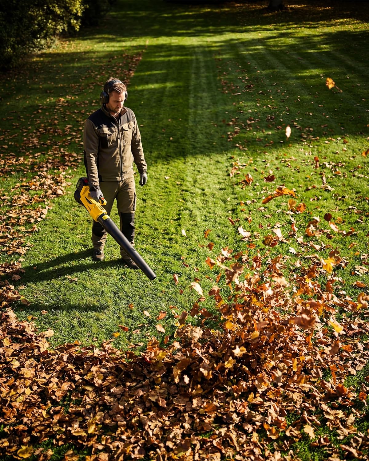 Handheld Leaf Blower, Electric Garden Blower with 6-Speed Adjustable, Portable and Lightweight, for Lawn Care