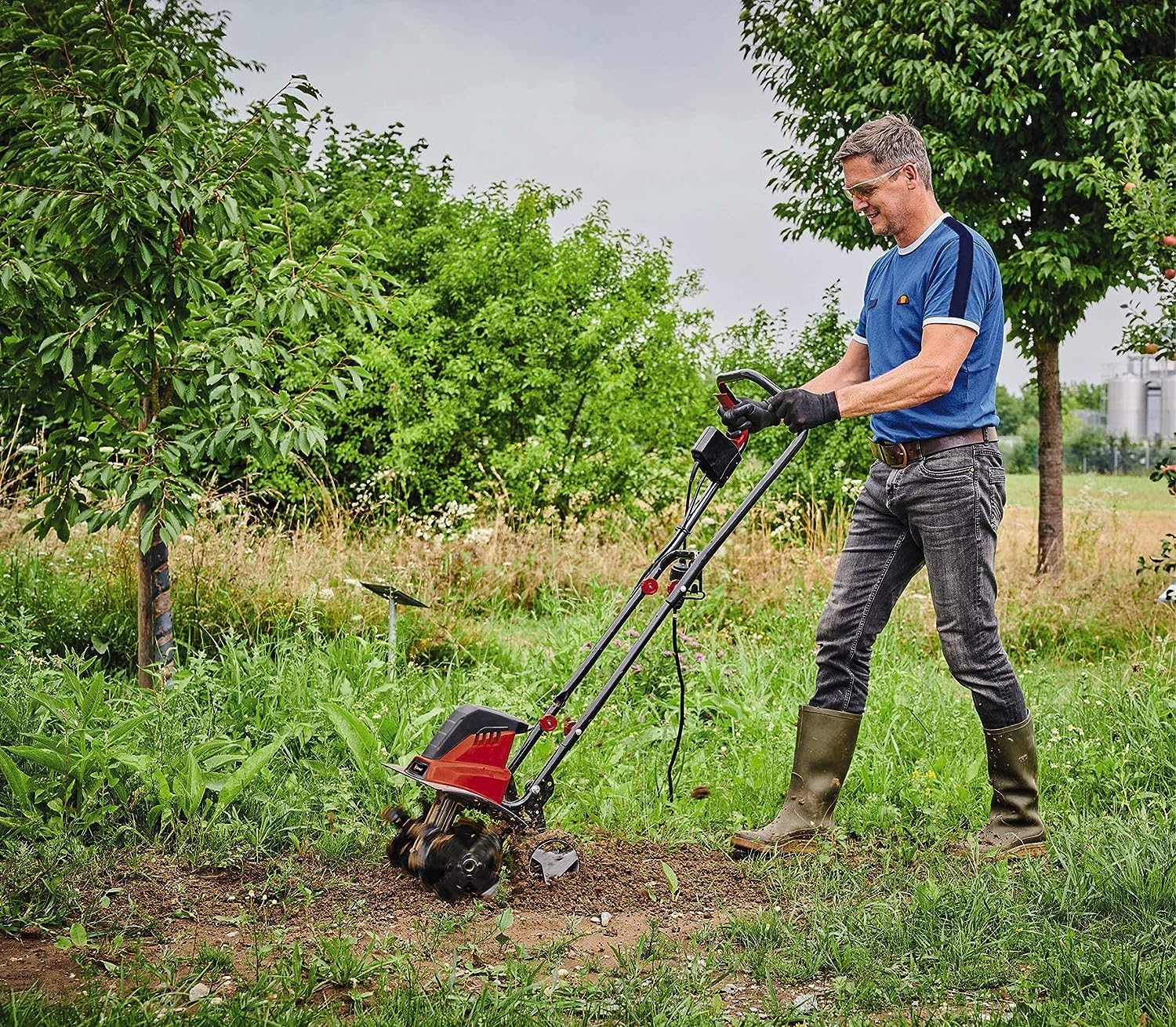 Einhell Motoazada eléctrica GC-RT 1545M (1500W - 45cm, Motor conexión en hilera, Interruptor Seguridad 2 Puntos, Acoplamiento de sobrecarga, larguero de guiado Plegable, Cuchillas escarificadoras)