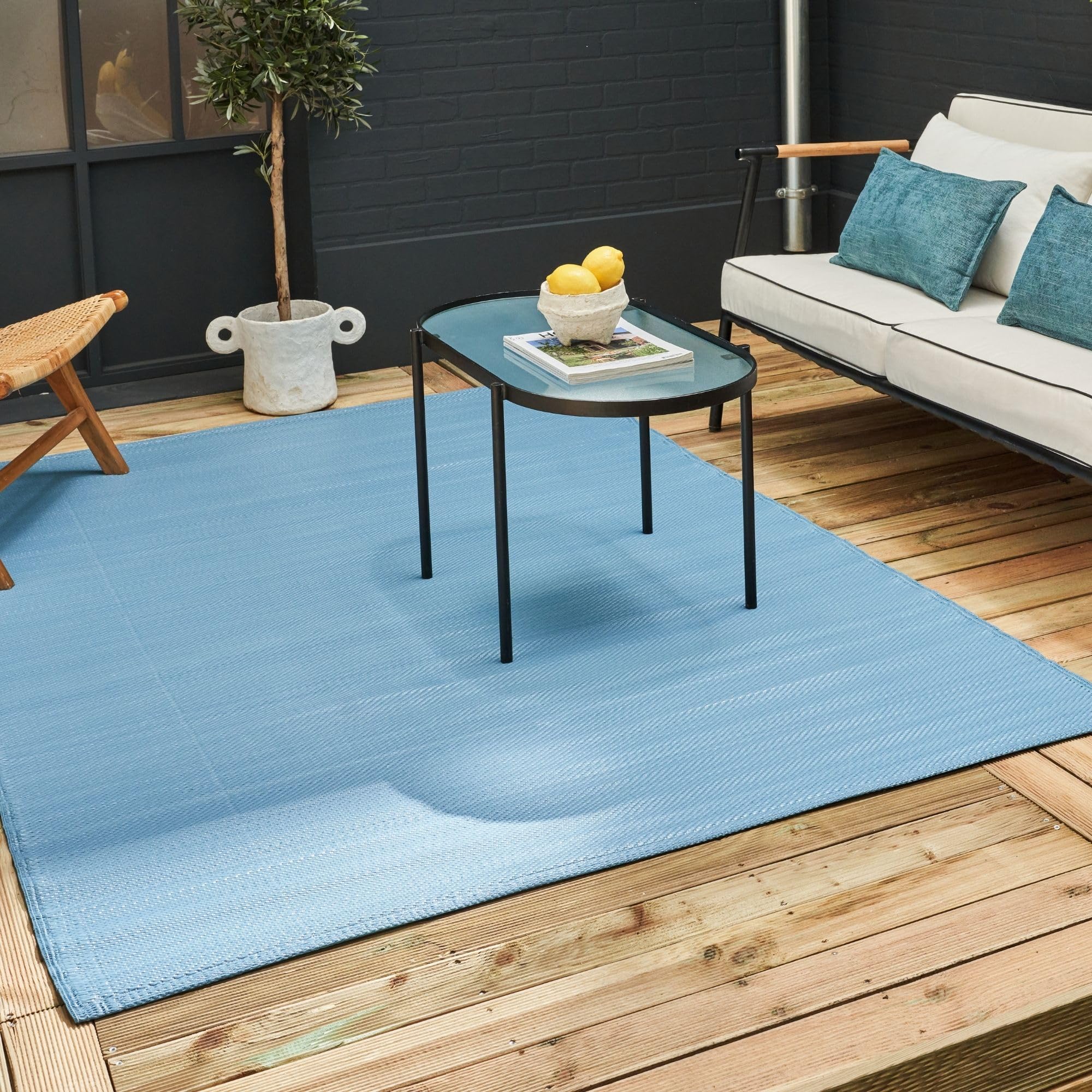 THE RUGS Urban Collection Outdoor Rug - Easy to Clean, Waterproof Plastic Outdoor Rugs for Garden, Patio, Balcony, Camping - Contemporary Plastic Straw Rug - Mono Blue, 240x340cm