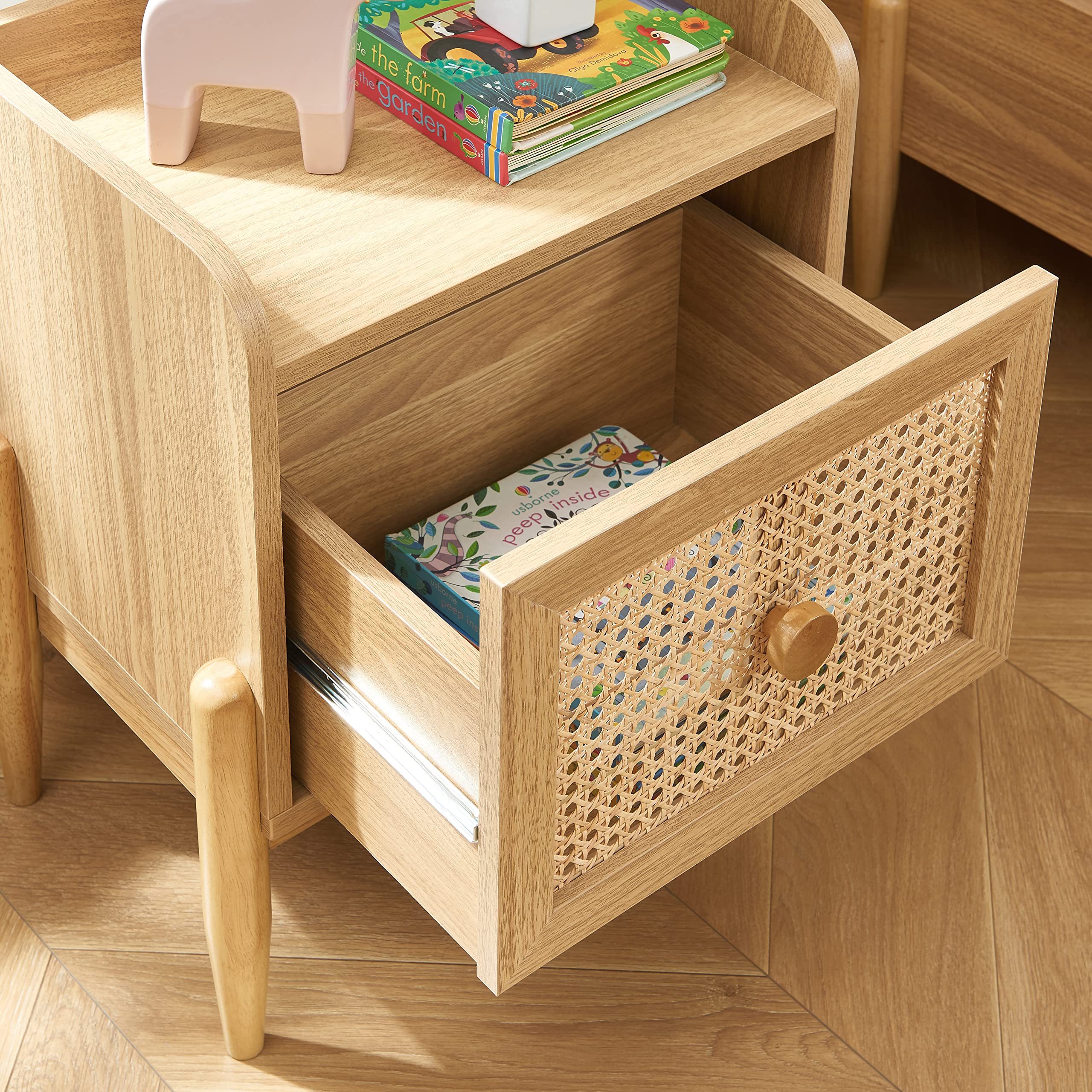BAÏTA Table de Chevet Enfant Pablo Effet chêne et cannage rotin