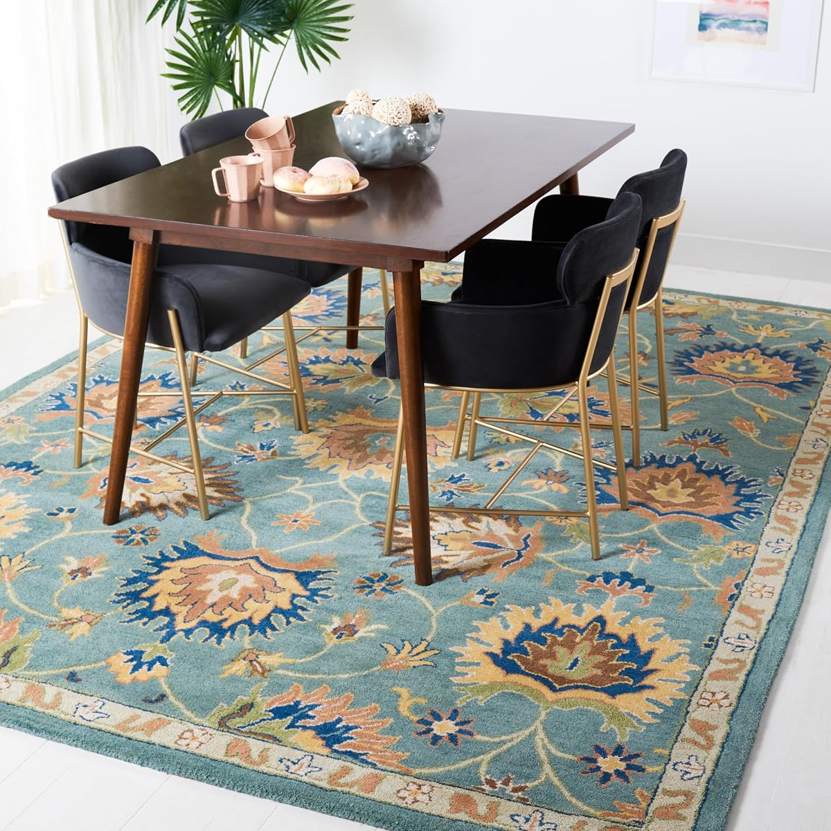 SAFAVIEH Area Rug 8x10 - Heritage Collection - Large - Light Blue, Handmade Wool, Traditional Oriental Design, Ideal for Living Room, Bedroom, Office, Dining Space (HG651A)