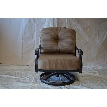 Amazon Com Signature By Ashley P414 821 Castle Island Patio Lounge Chair Dark Brown Garden Outdoor