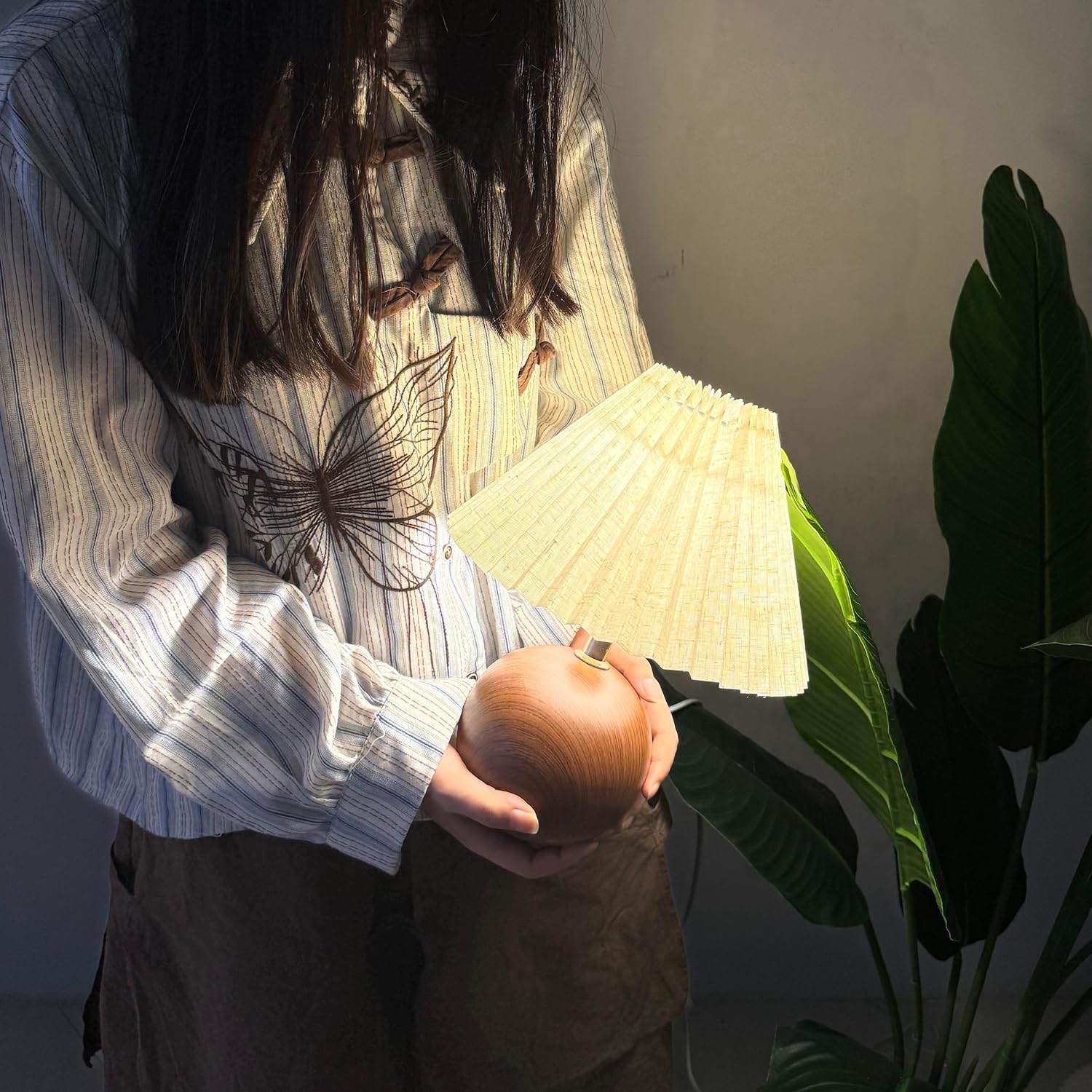 Ceramic Table Lamp for Bedroom, Small Space Pleated Cute Bedside Table Lamp with Switch, Night Light, Decor Desk Lamps for Living Room, Kids Room, Dorm, Office, Nursery with E26 LED Bulb