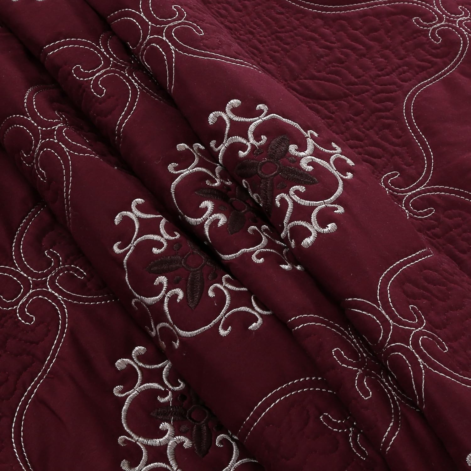 MarCielo 3-Piece Embroidery Quilt Set Lightweight Bedspread Set Coverlet Set Emma (Burgundy, California King)