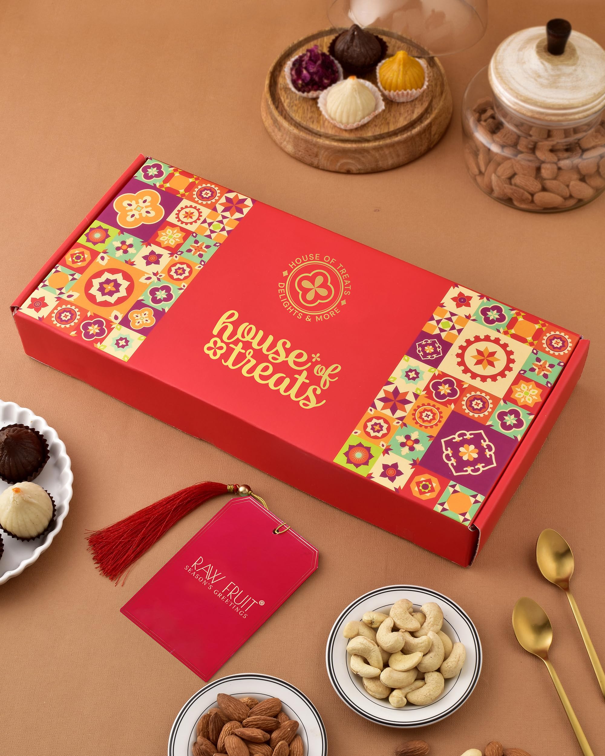 HYPERFOODS House Of Treats Rakhi For Brother With Sweets Rakhi With Dry Fruits Combo Rakhi With Sweets For Brother Dry Fruits Cashew Almonds Kesarroll Pearls Rakhi Set For Brother Rakhi Sweets 3